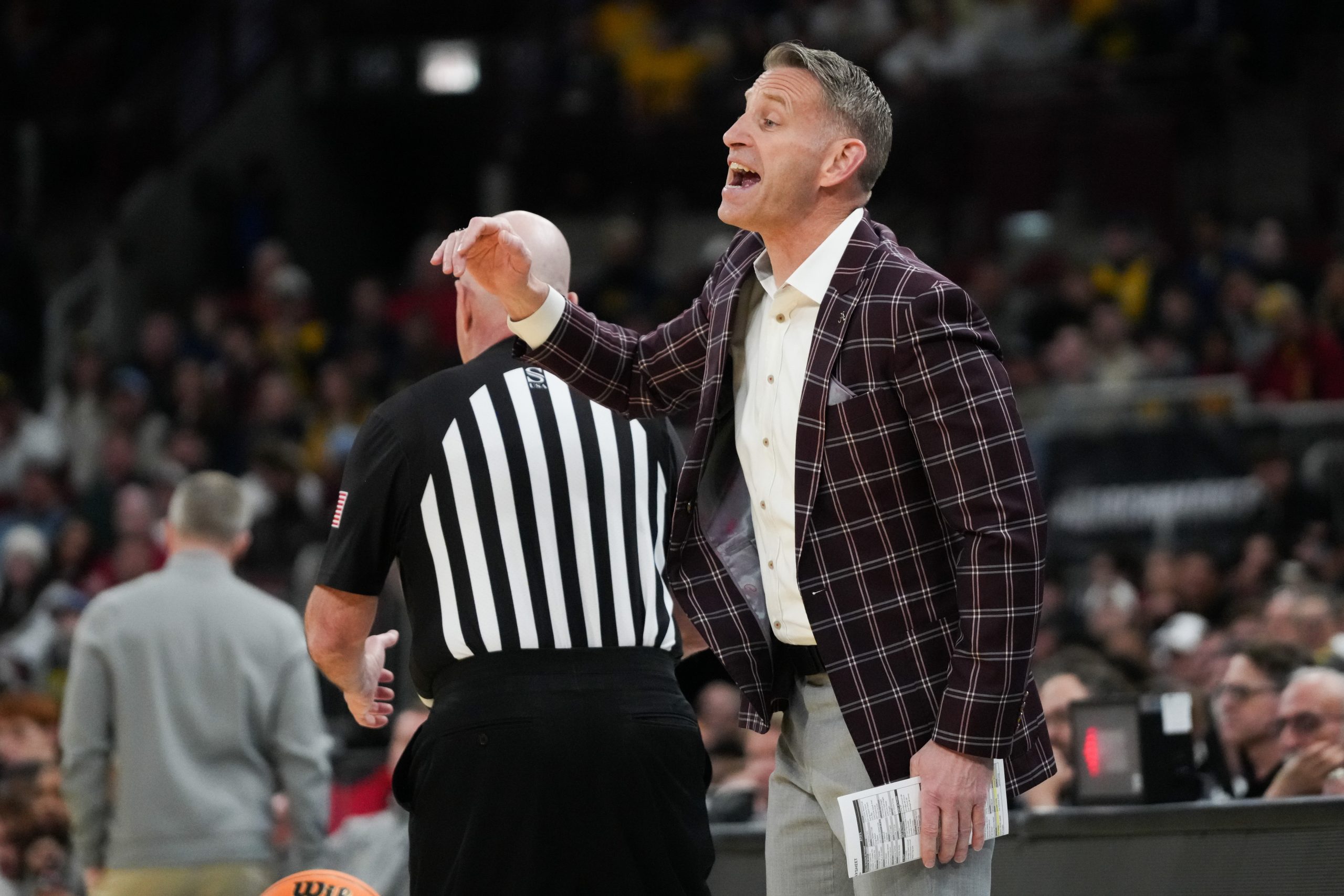 Alabama officially signs 4-star point guard who reclassified for upcoming season