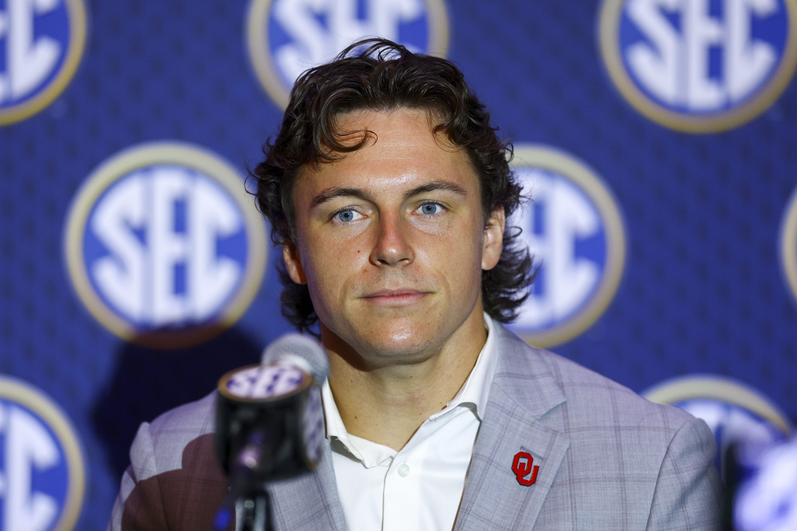 John Mateer talks about learning from failures in first season at Oklahoma John Mateer talks about learning from failures in first season at Oklahoma