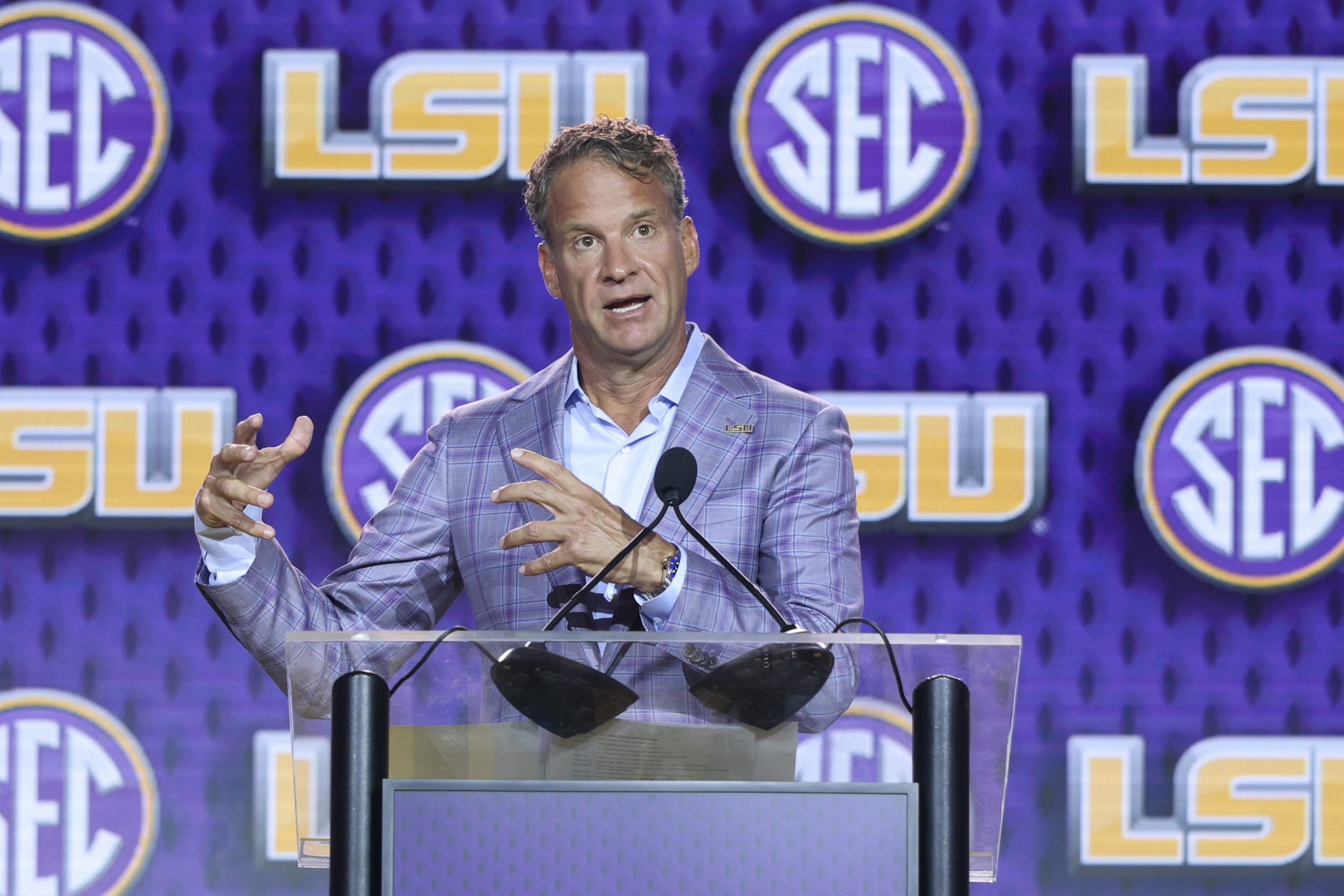 Stephen A. Smith tells Lane Kiffin to ‘stop lying’ about not reading criticism Stephen A. Smith tells Lane Kiffin to ‘stop lying’ about not reading criticism