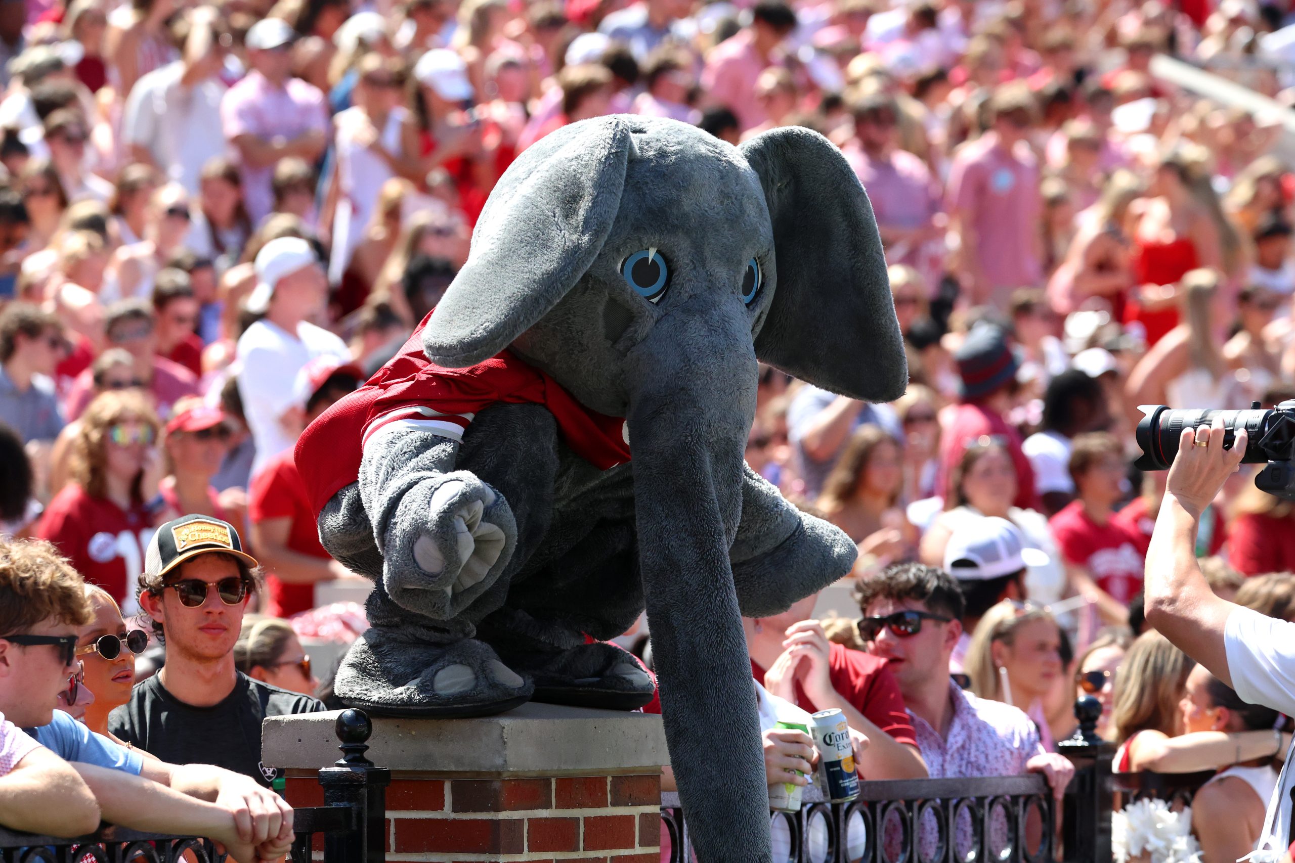 Alabama lists starting OL as doubtful to play against Kentucky