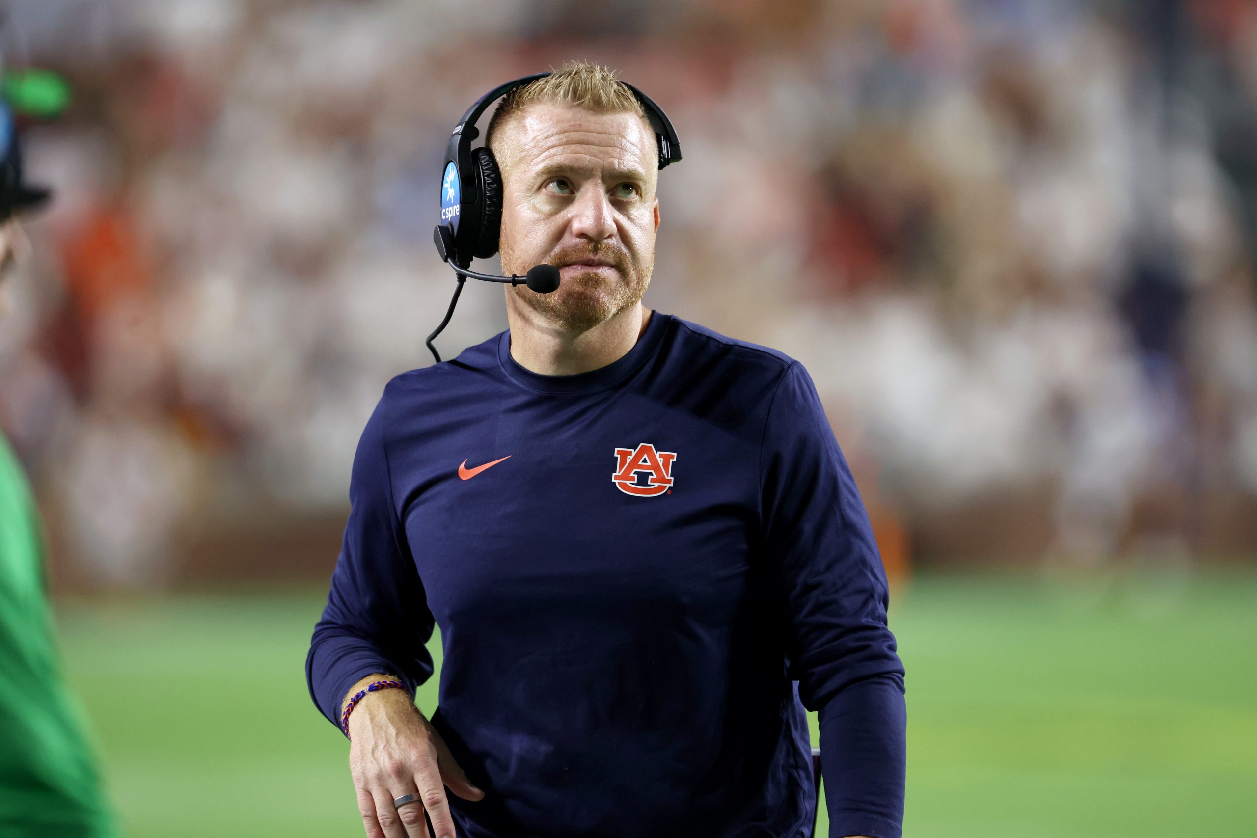 Alex Golesh thanks Auburn fans after picking up first SEC win