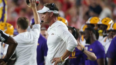Lane Kiffin before a game.