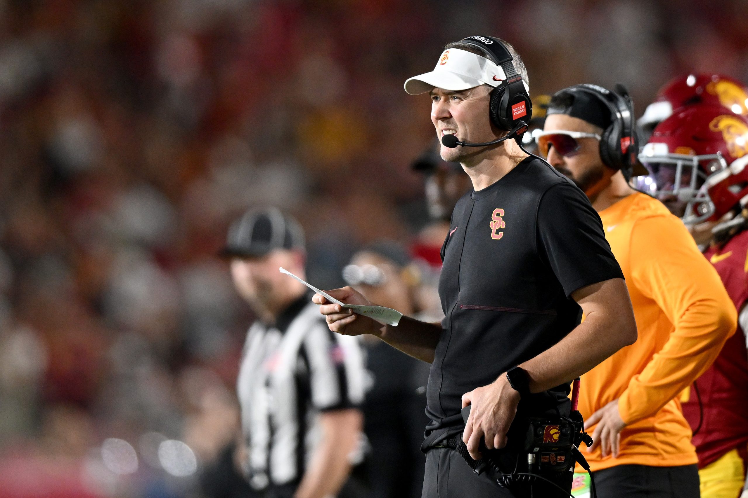 Lincoln Riley suggested as candidate for open Power 4 job
