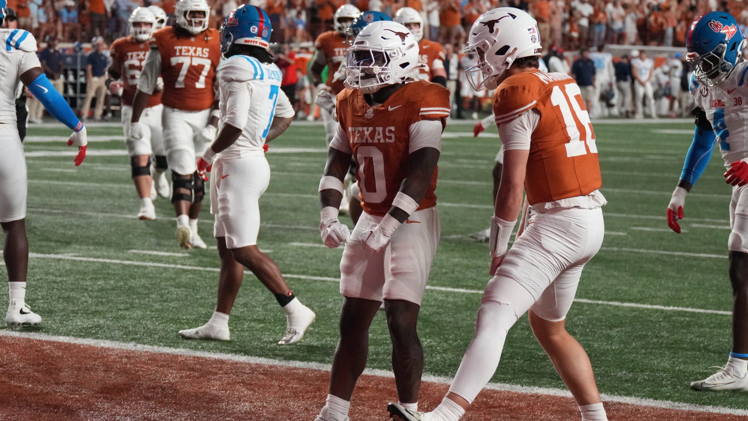 CBS Sports analysts weigh in on whether Texas has to win out to make CFP