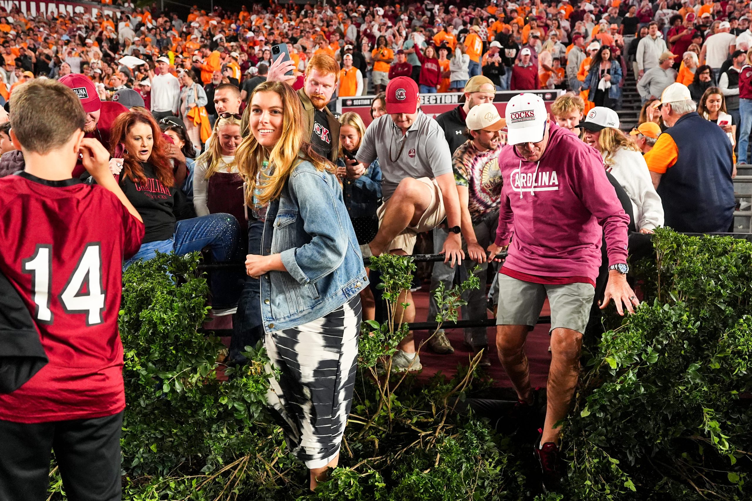 SEC fines South Carolina for rushing the field after win over Tennessee SEC fines South Carolina for rushing the field after win over Tennessee