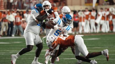 Kewan Lacy.