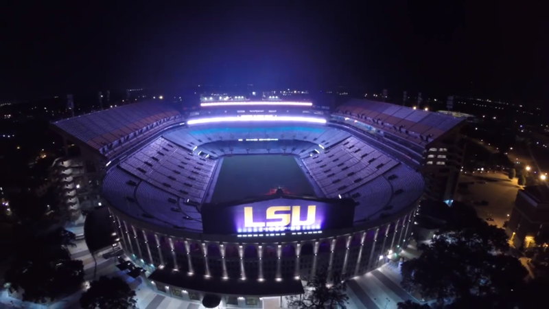 Video: LSU&#039;s Tiger Stadium lights up the purple night