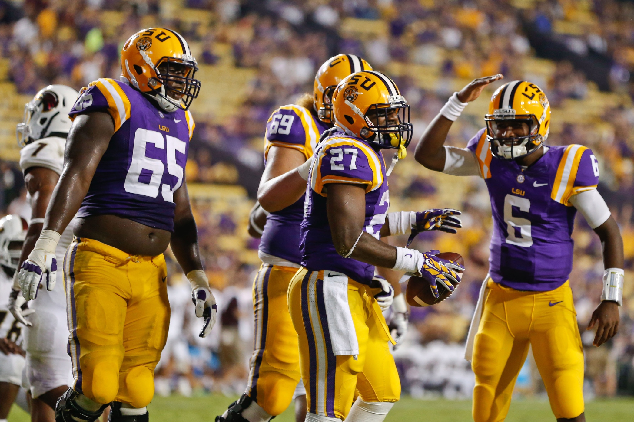 LSU to wear purple tops against NMSU