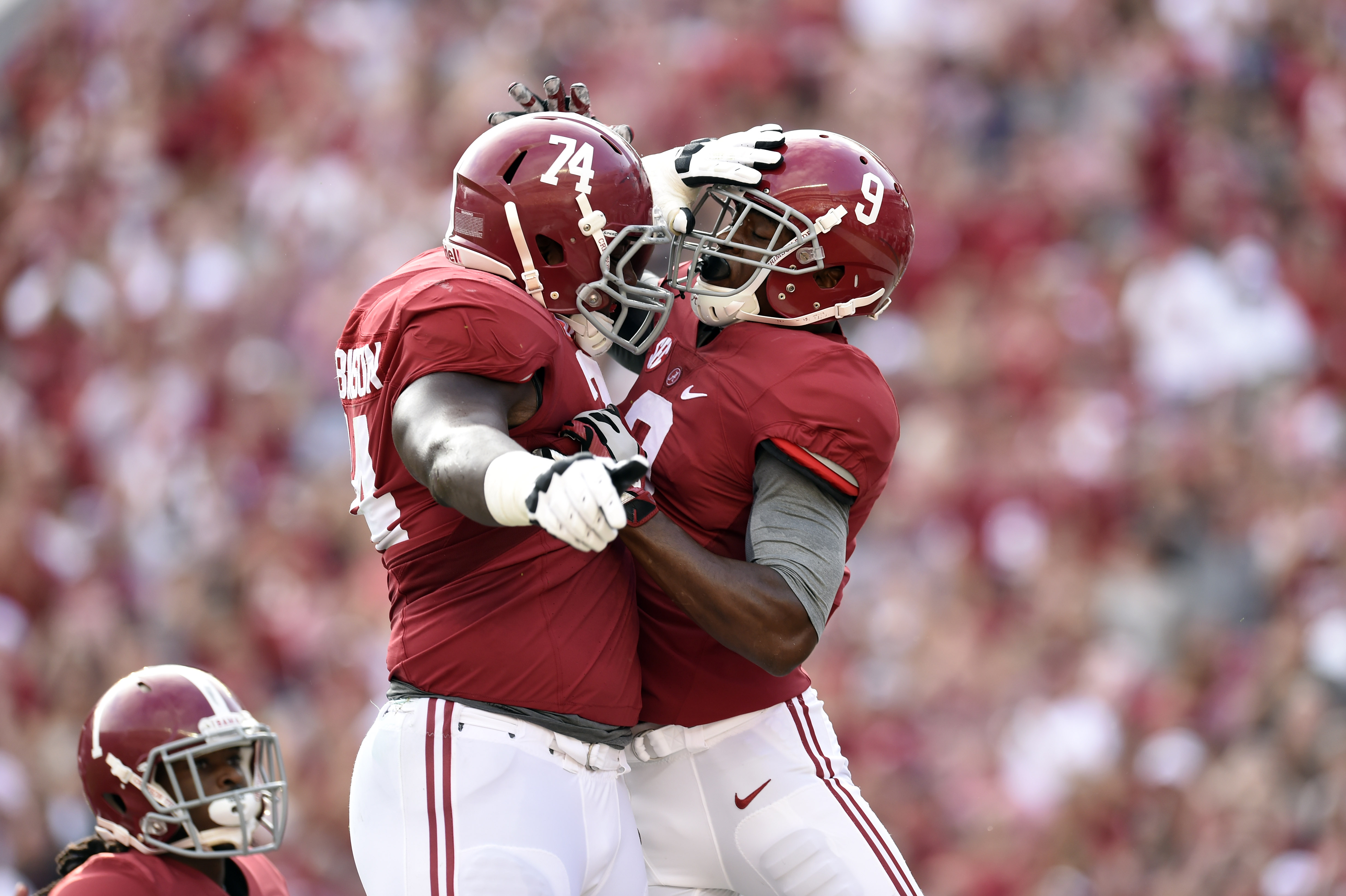Alabama left tackle Robinson's injury a high ankle sprain