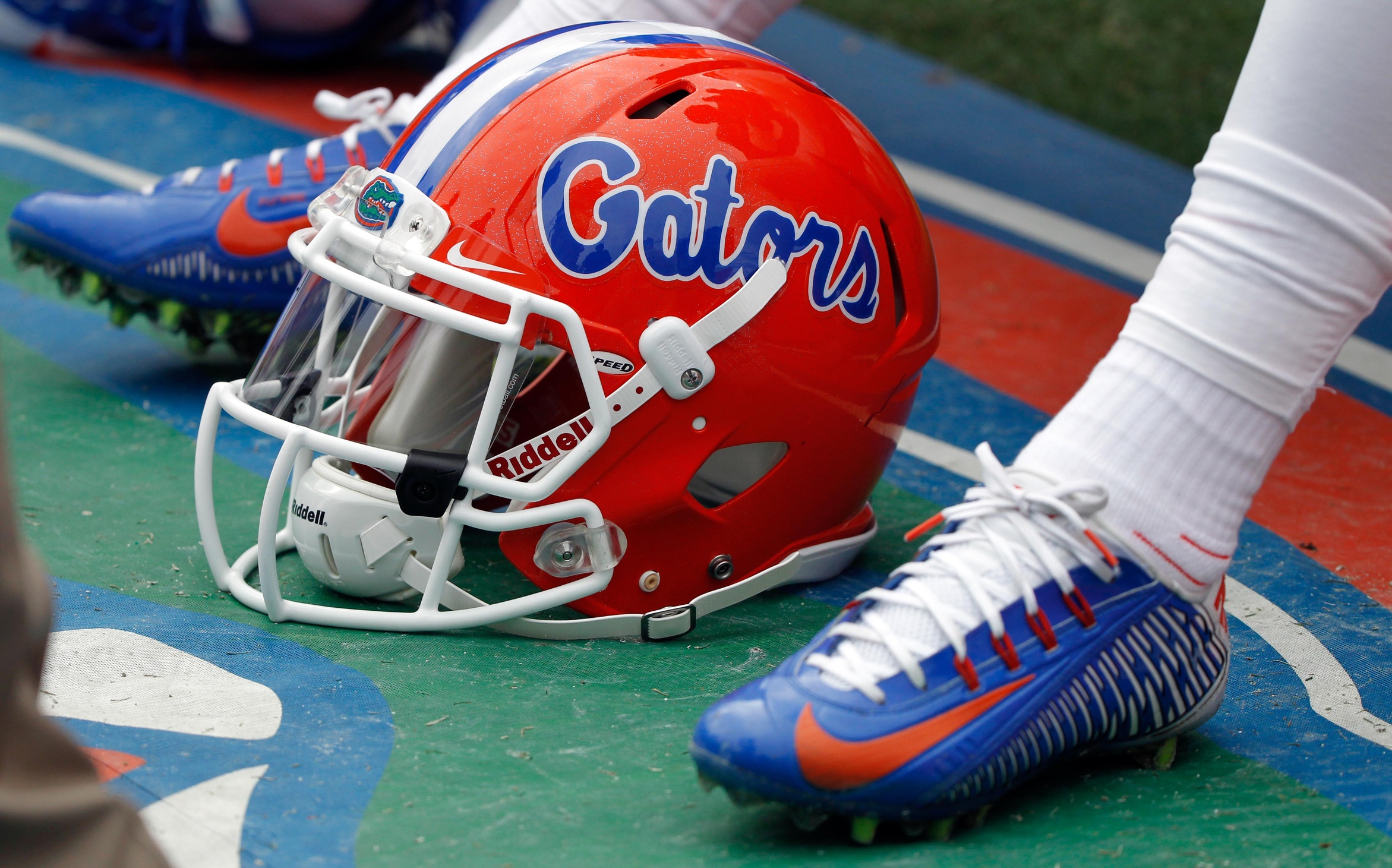 florida gator football cleats