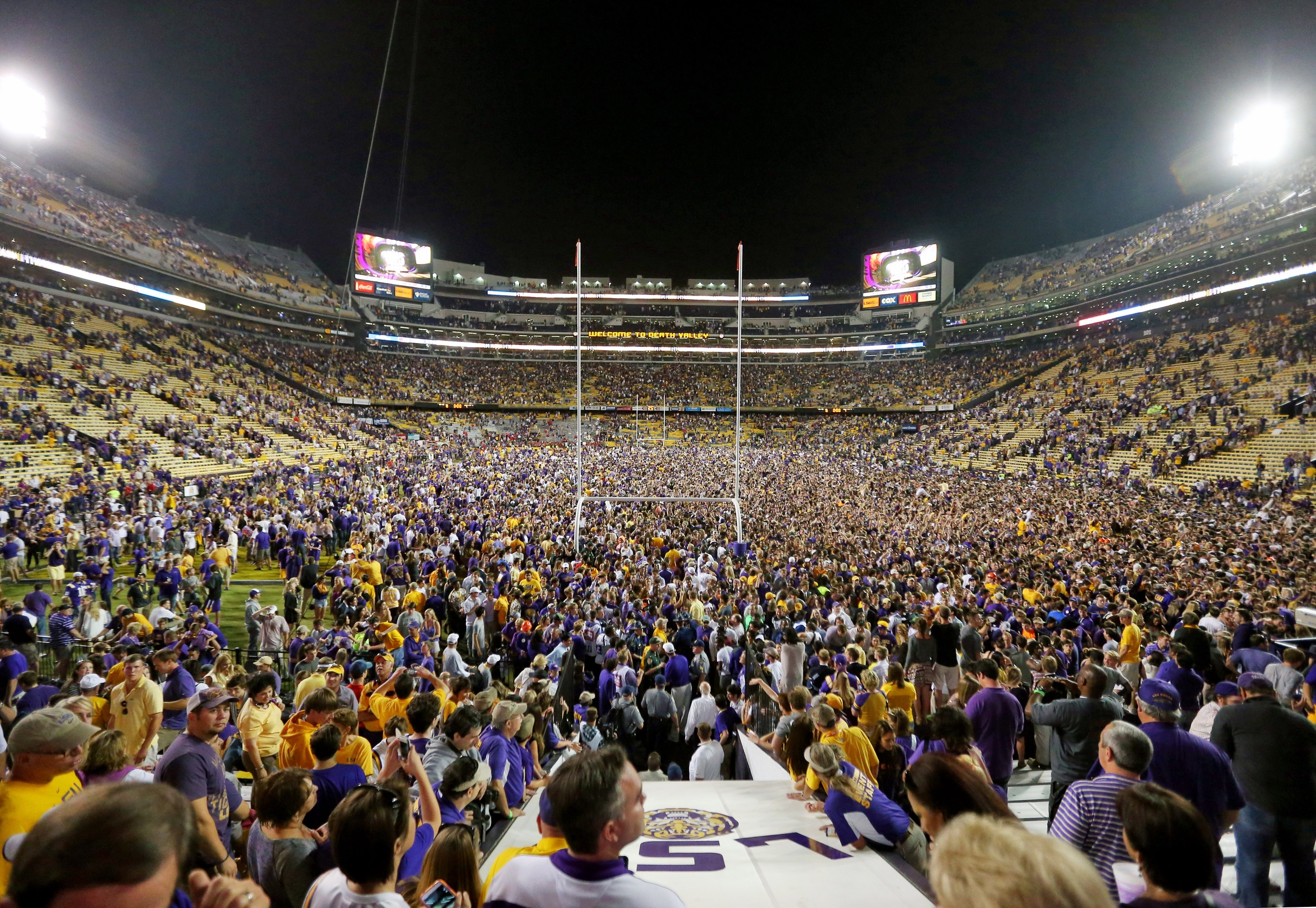 10 Best Stadiums In College Football each-state-s-biggest-college-football-stadium