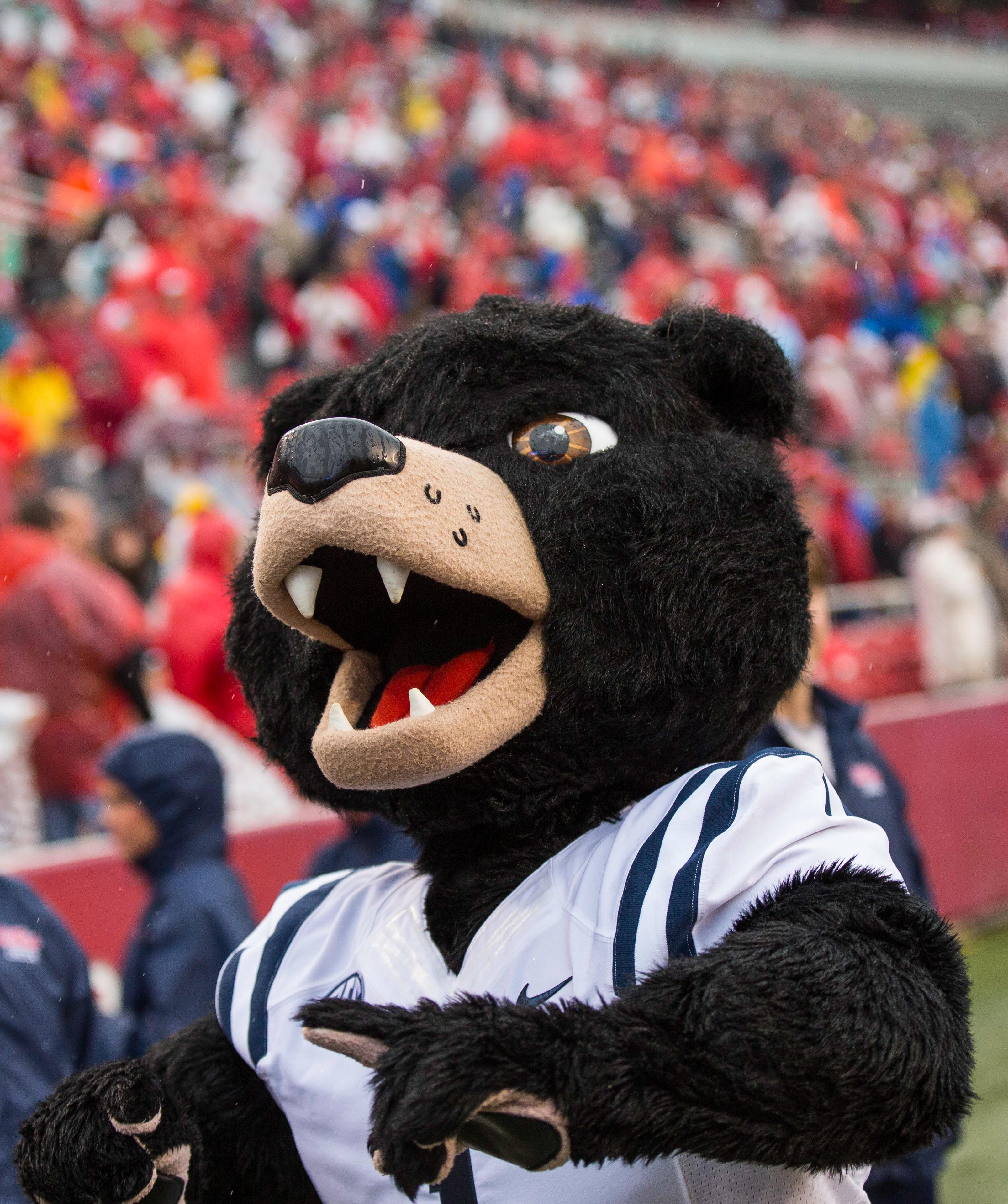 The Story Behind Ole Miss'S Head Football Coach'S Success - 9yhuvfb
