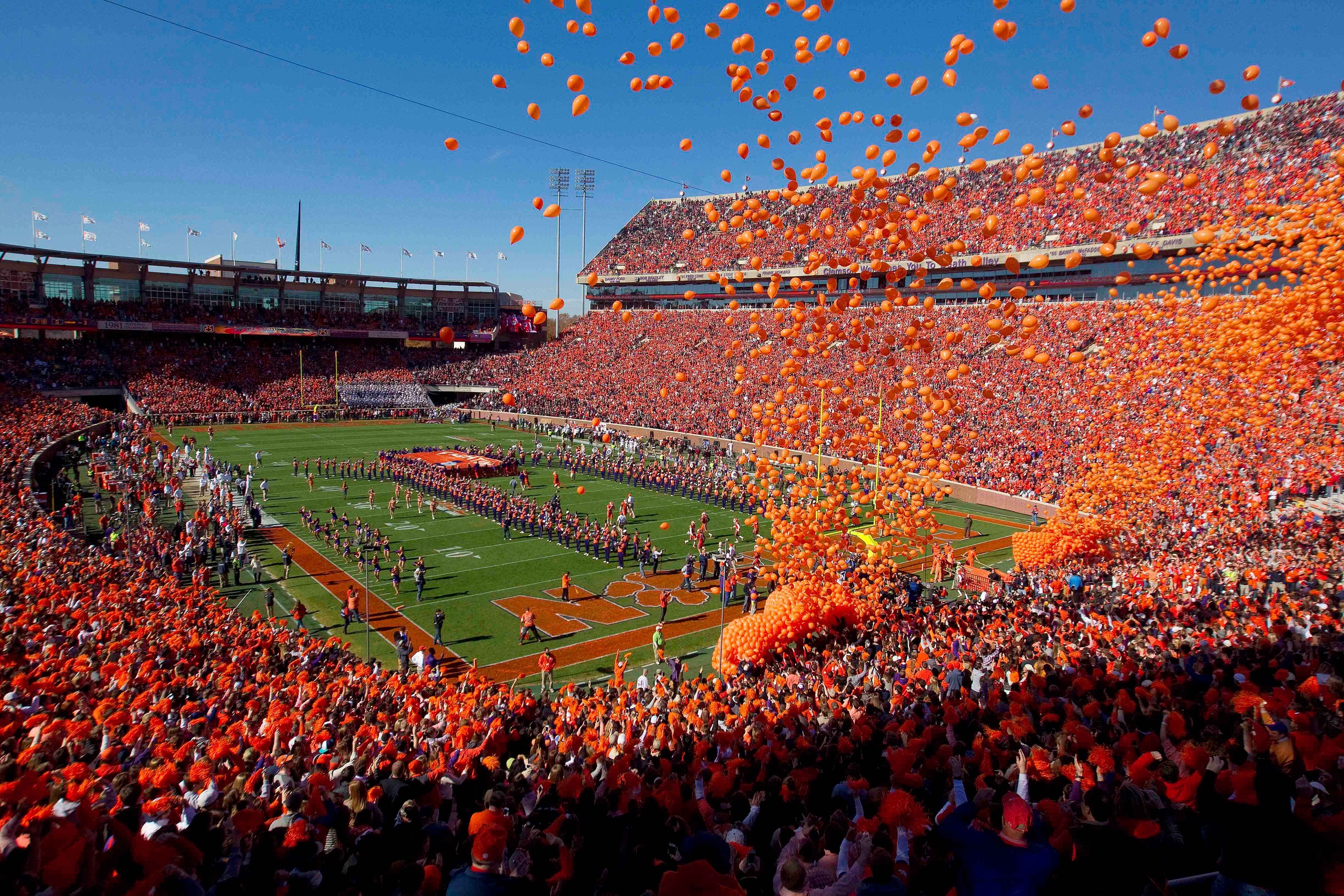 Video: Two Clemson guys attempt national title game rap