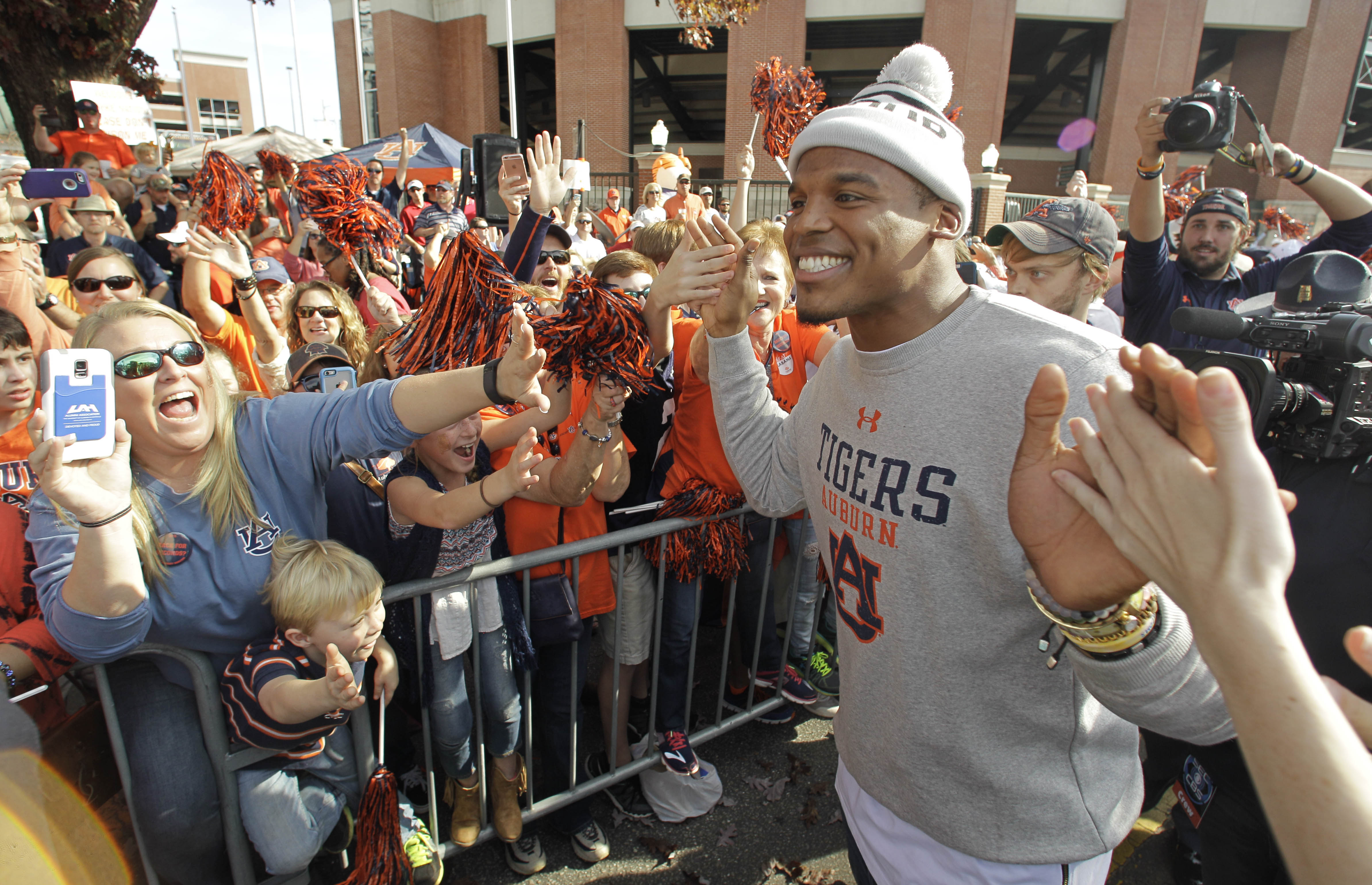 Auburn's Tiger Walk so spectacular others have tried to copy it