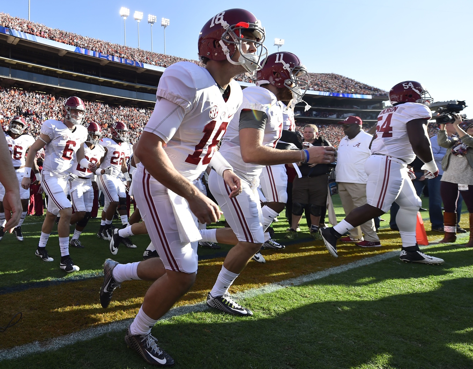 Seniority prevails among QBs at Alabama's first practice