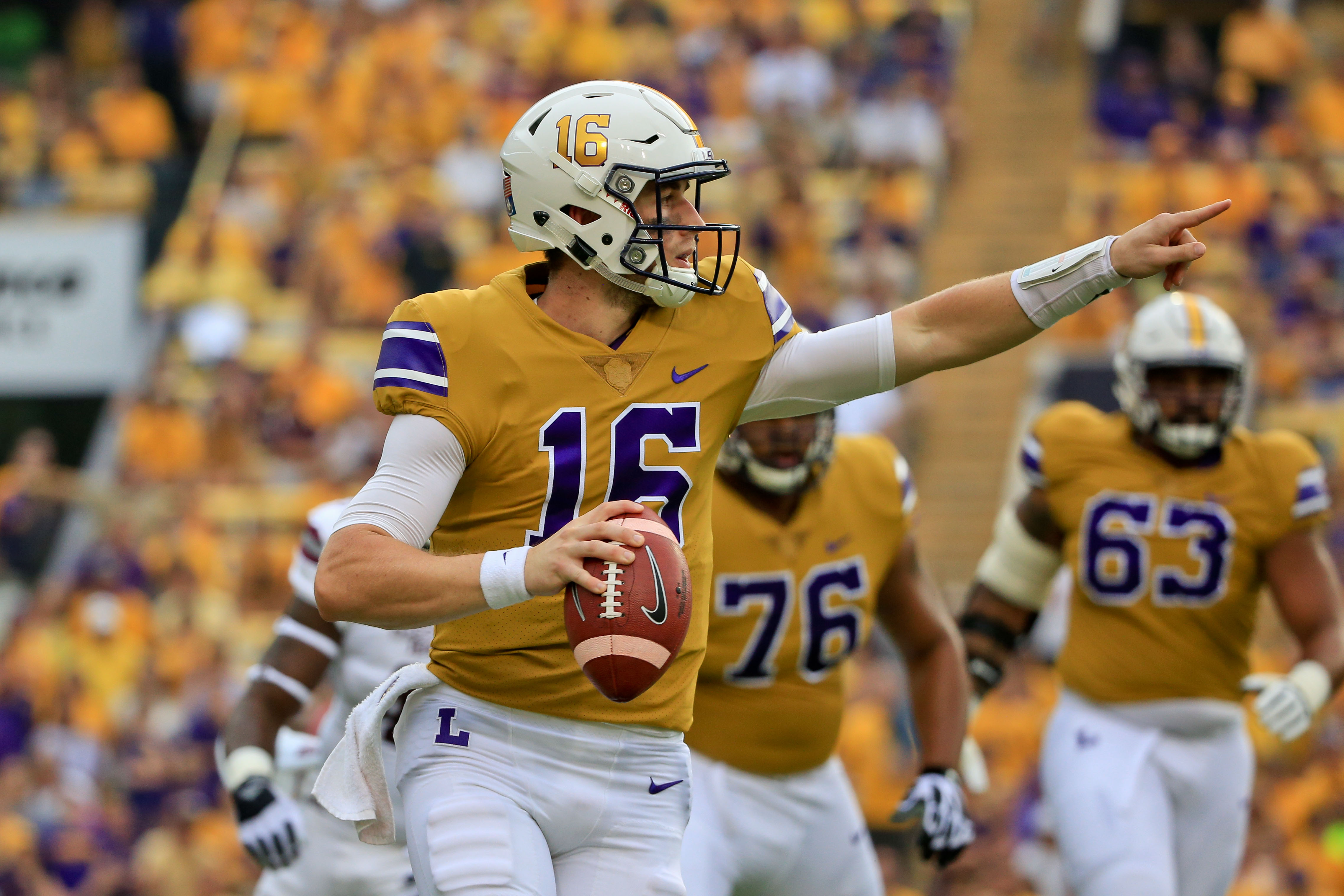 Statistics reveal interesting element in LSU's QB competition