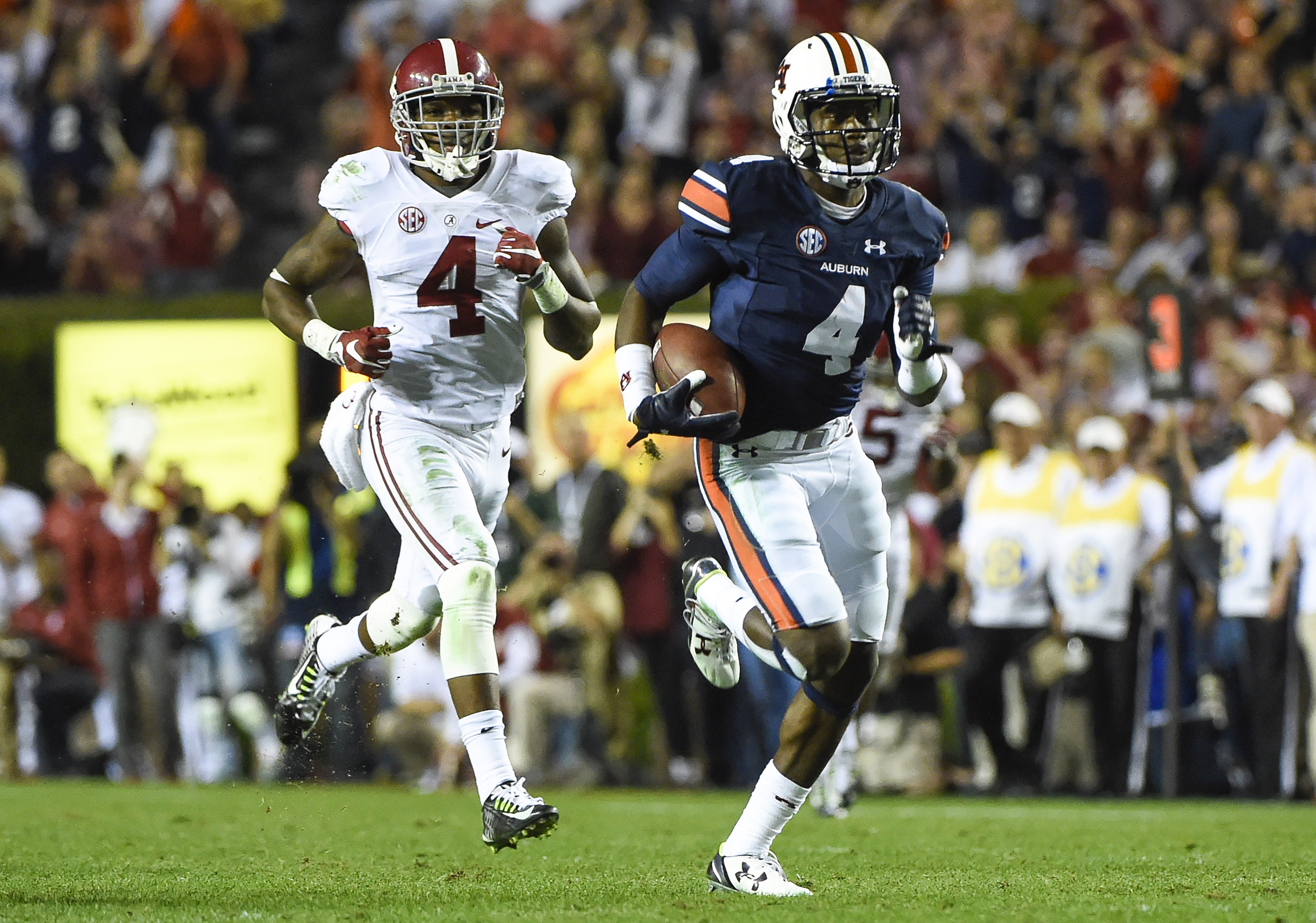 Alabama opens as a huge favorite over Auburn in early SuperBook point
