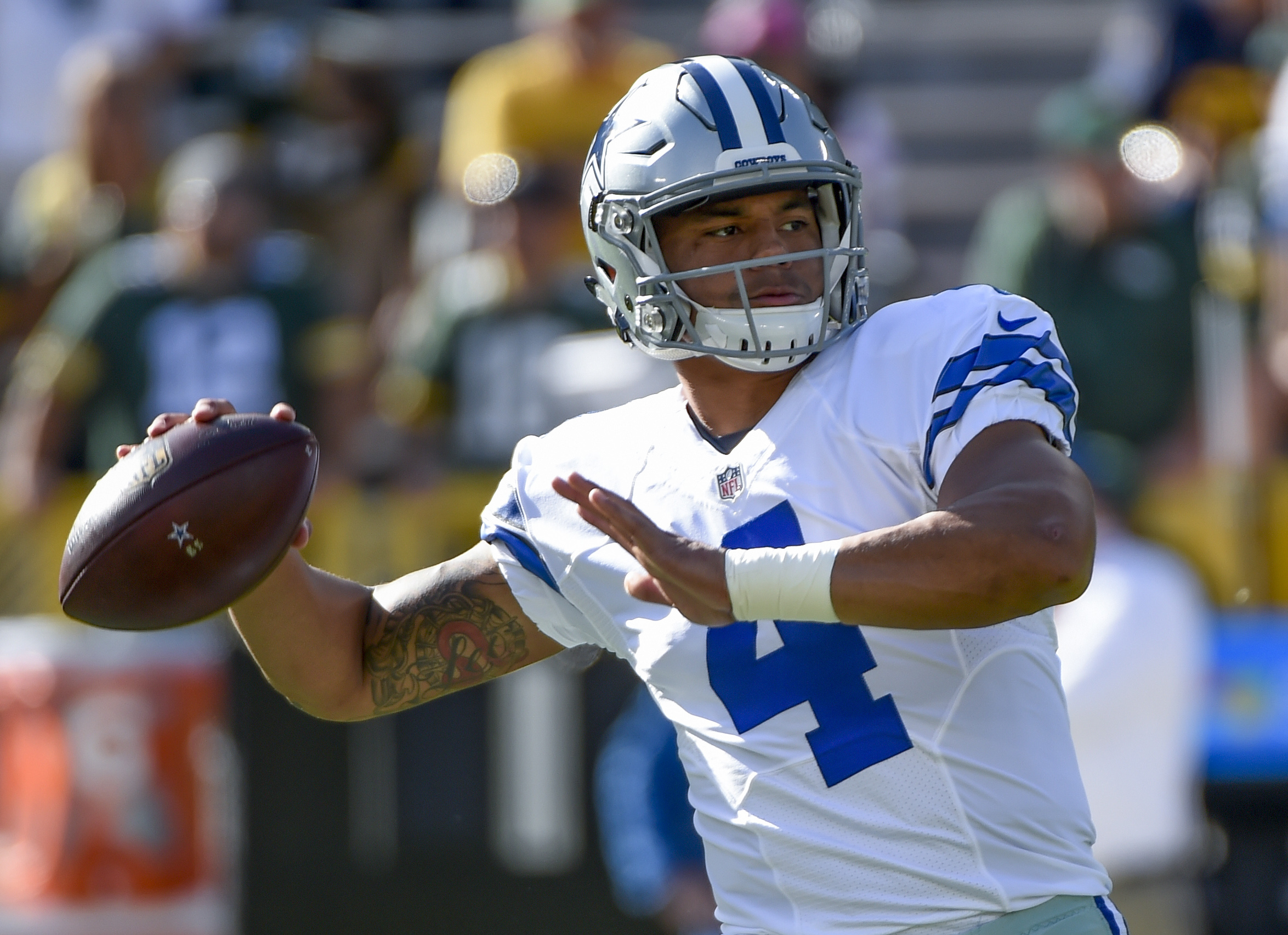 Dak Prescott posts best ever QB rating for rookie.