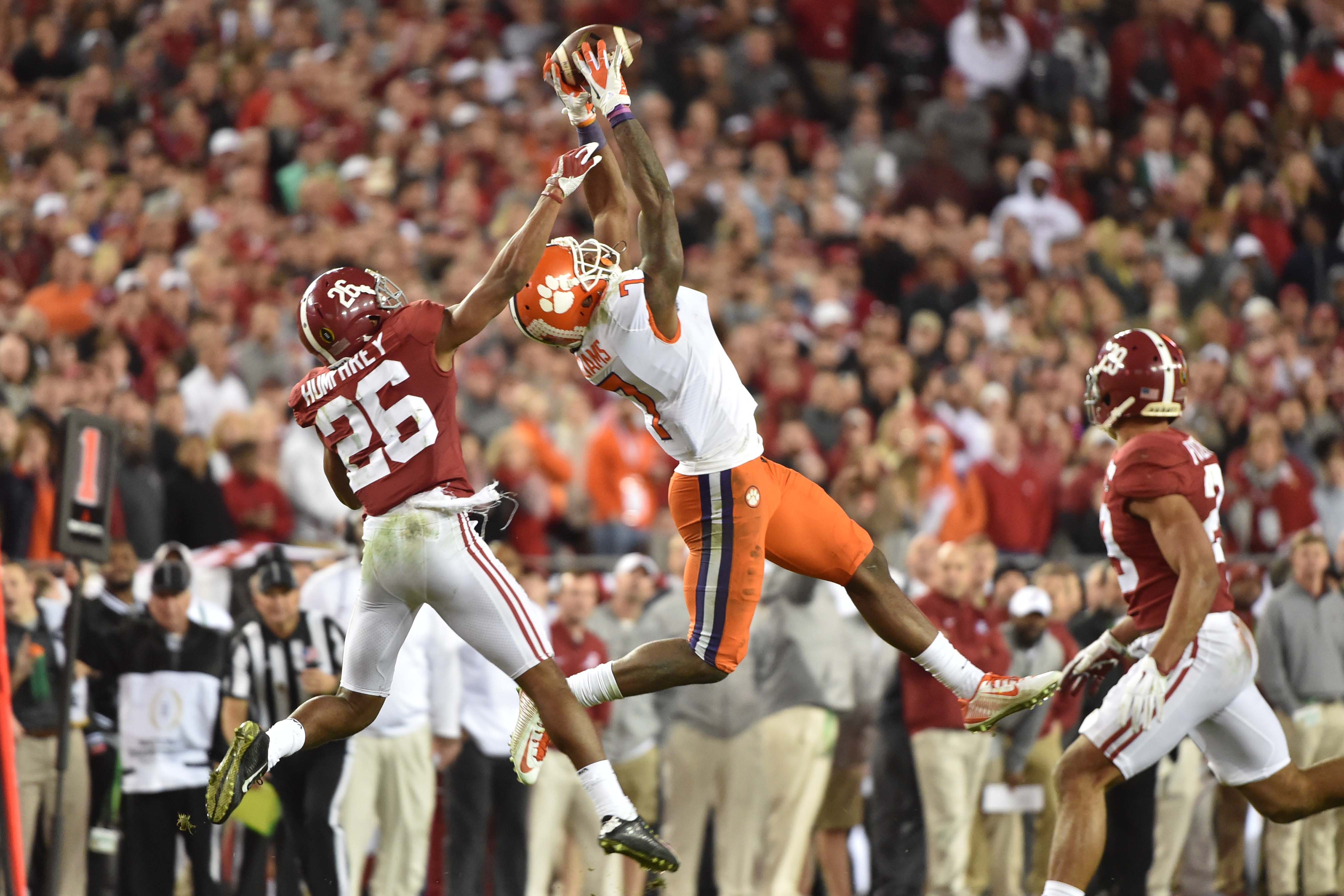 Spectacular catches highlight Clemson's gamewinning drive