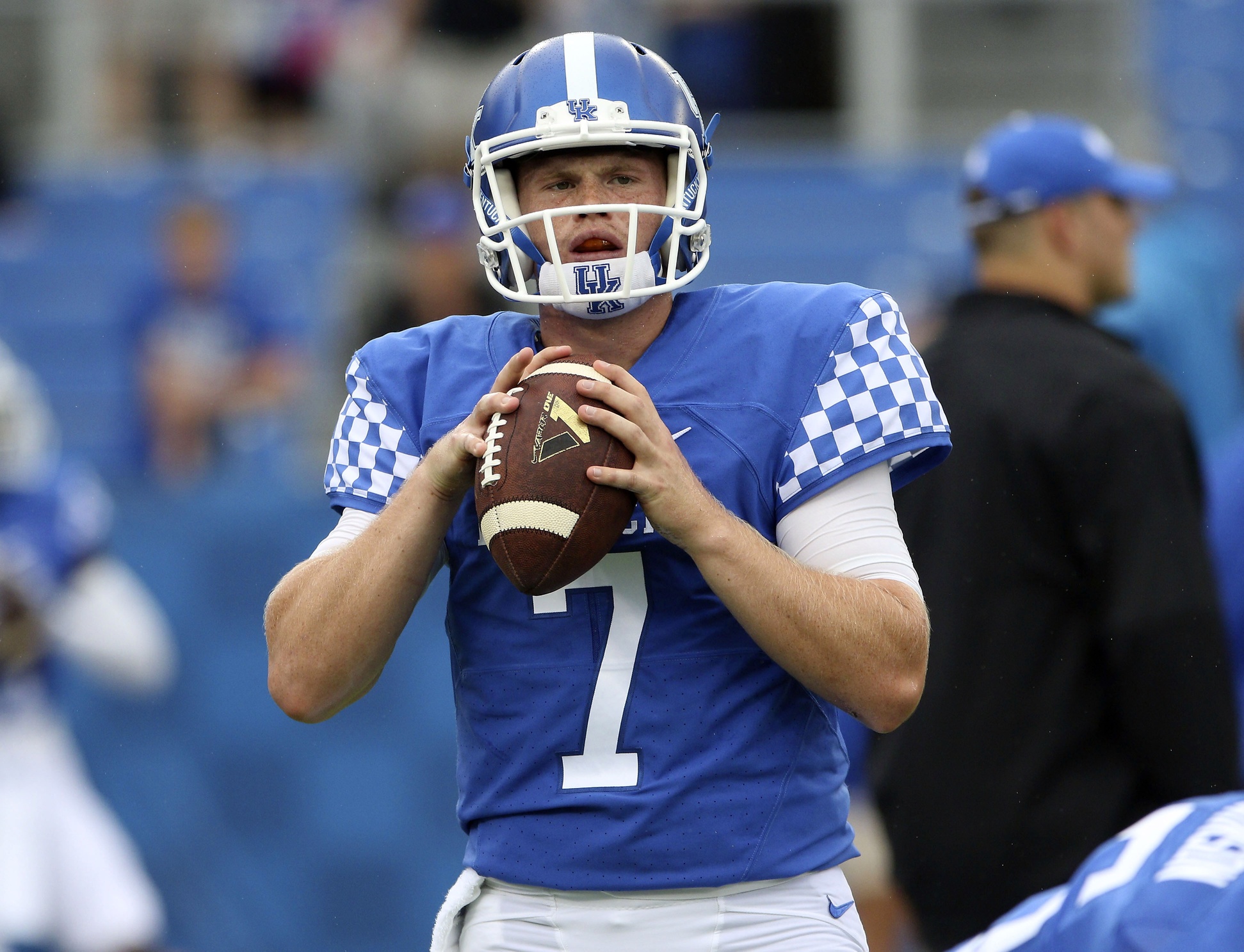 Kentucky QB Drew Barker getting healthy, leads offense on scoring drive