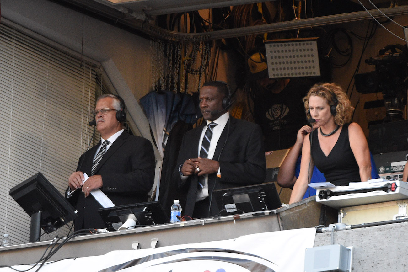 Female Broadcaster Beth Mowins To Make History For ESPN In 2017 female-broadcaster-beth-mowins-to-make-history-for-espn-in-2017