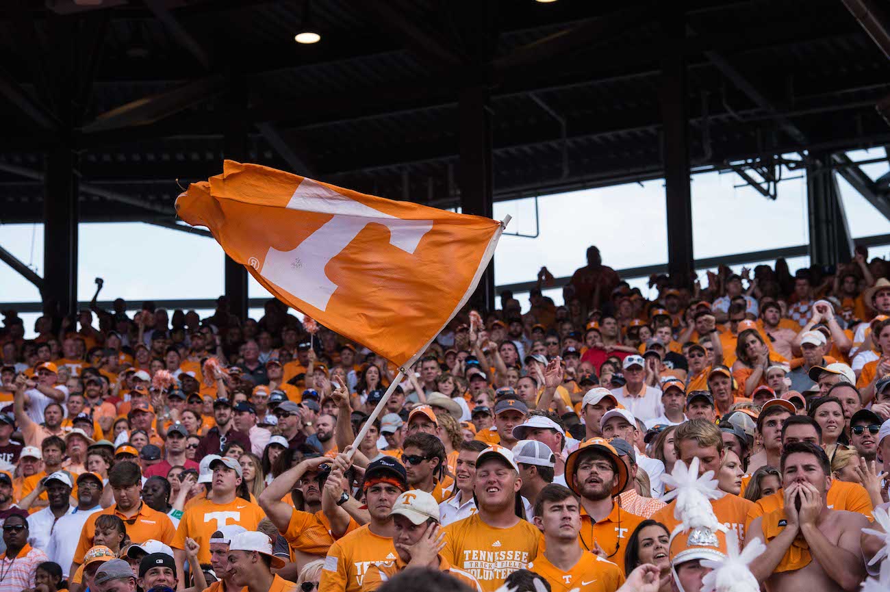 Tennessee breaks decibel record as Neyland Stadium roars against