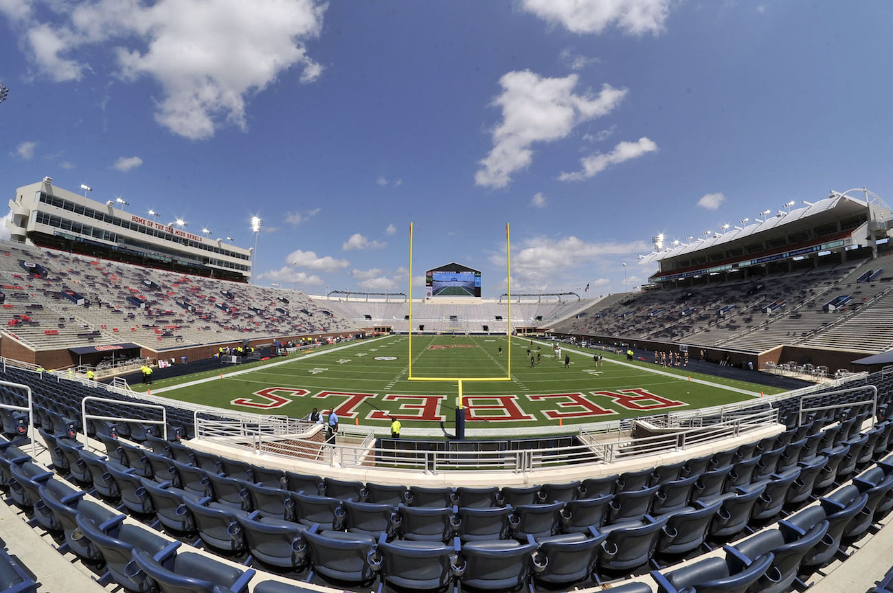 Key Ole Miss DT Benito Jones taken to hospital after injury in Saturday