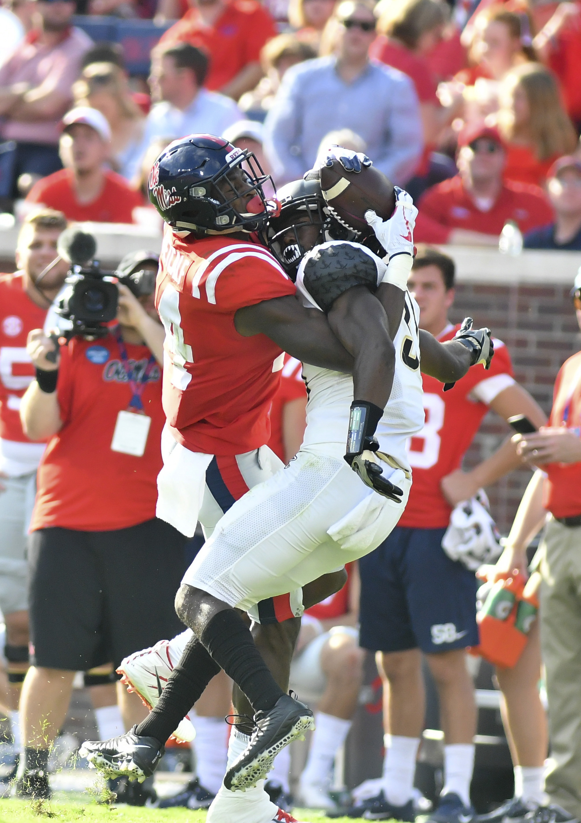 The Hype Is Over 9000! Ole Miss Football'S Insane Hype Video - xsm1am7