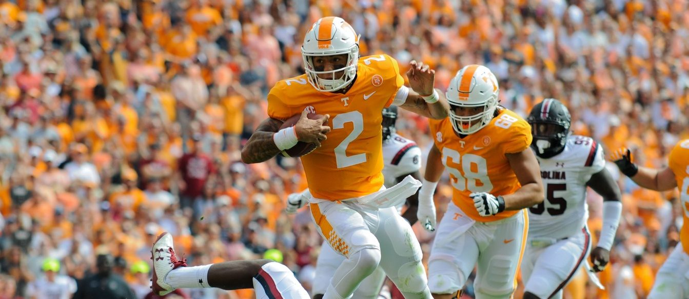 Tennessee QB reaches out to current, former QBs for Alabama homework