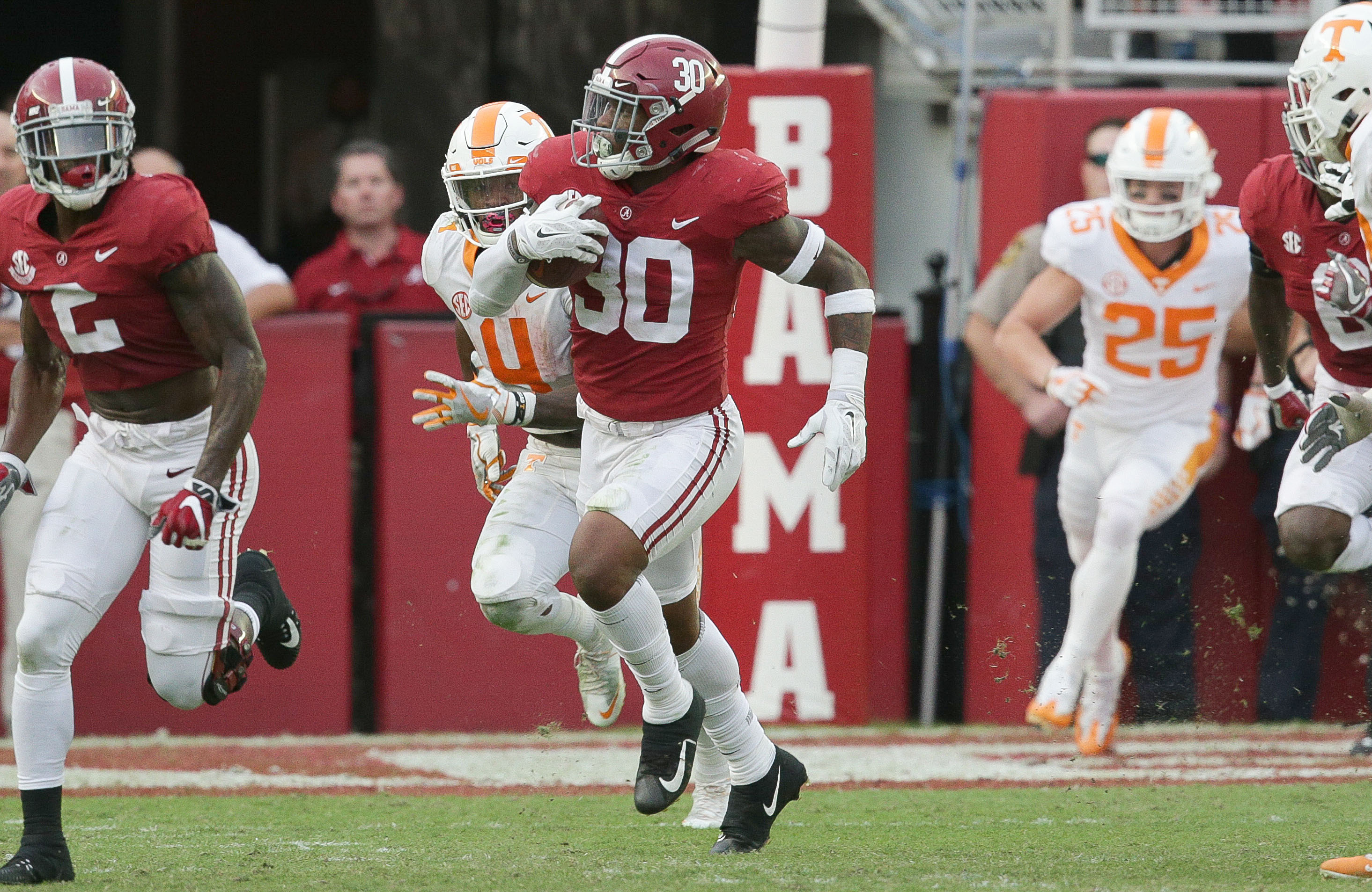 Alabama football Players view Auburn as bigger rival than Tennessee