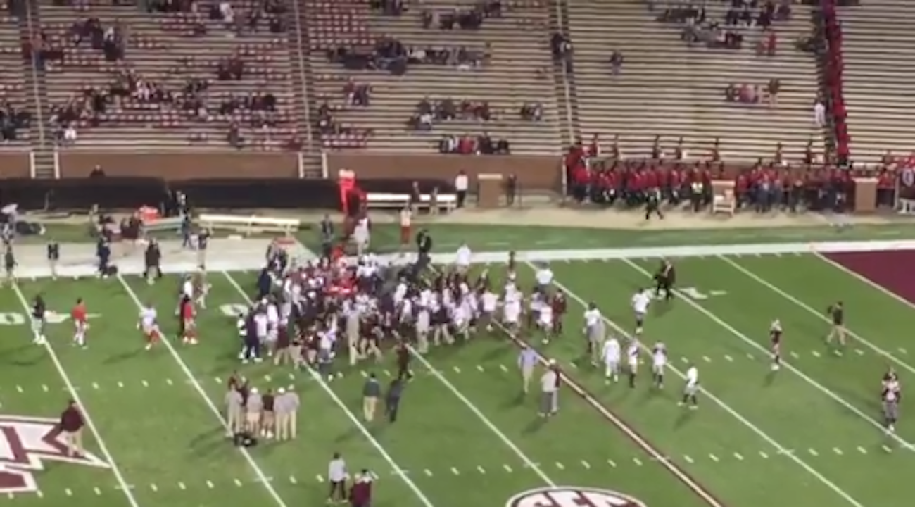 WATCH Egg Bowl animosity starting early, teams get into pregame scuffle