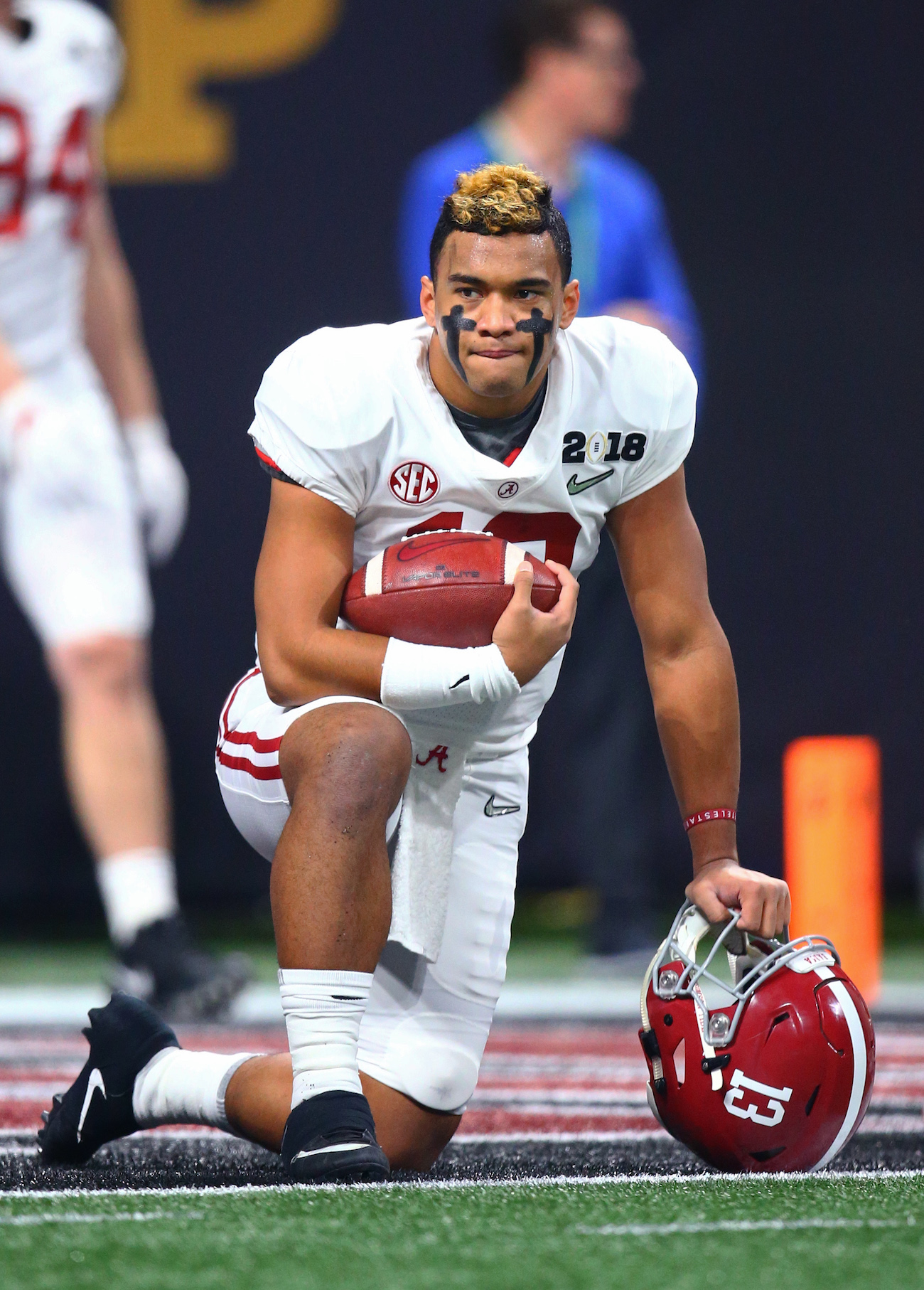 WATCH Tua Tagovailoa back on the field for Alabama following thumb injury