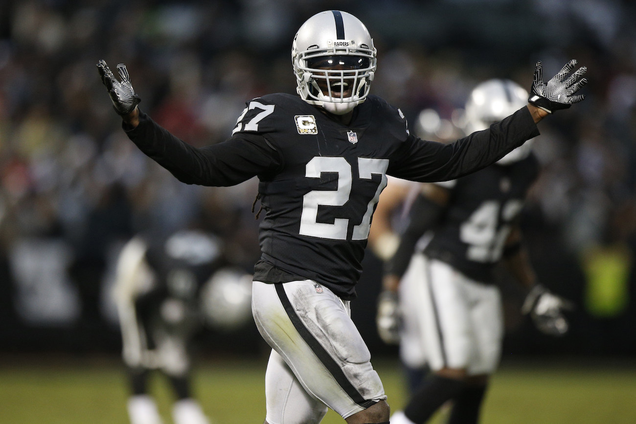 Report Former Florida S Reggie Nelson staying put in Oakland