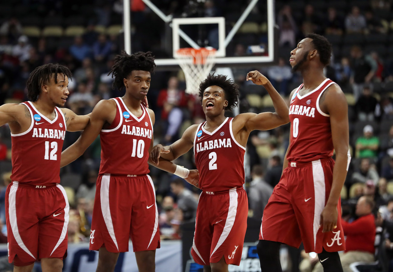 Conference breakdown from Day 1 of NCAA Tournament SEC undefeated, Pac
