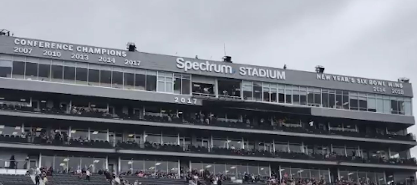 WATCH UCF unveils '2017 National Champions' sign inside football stadium