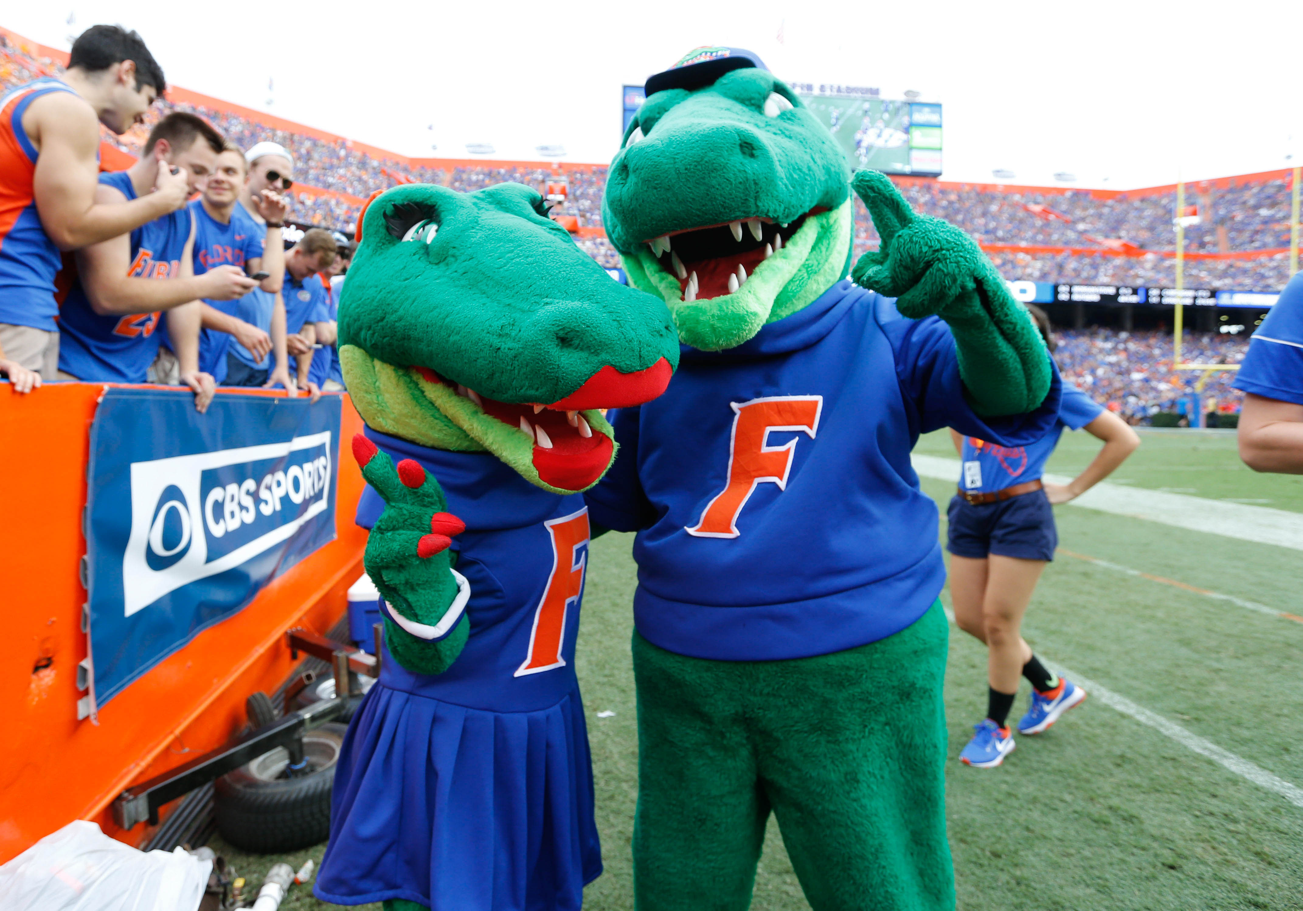 LOOK Florida unveils uniform combo for game against Missouri