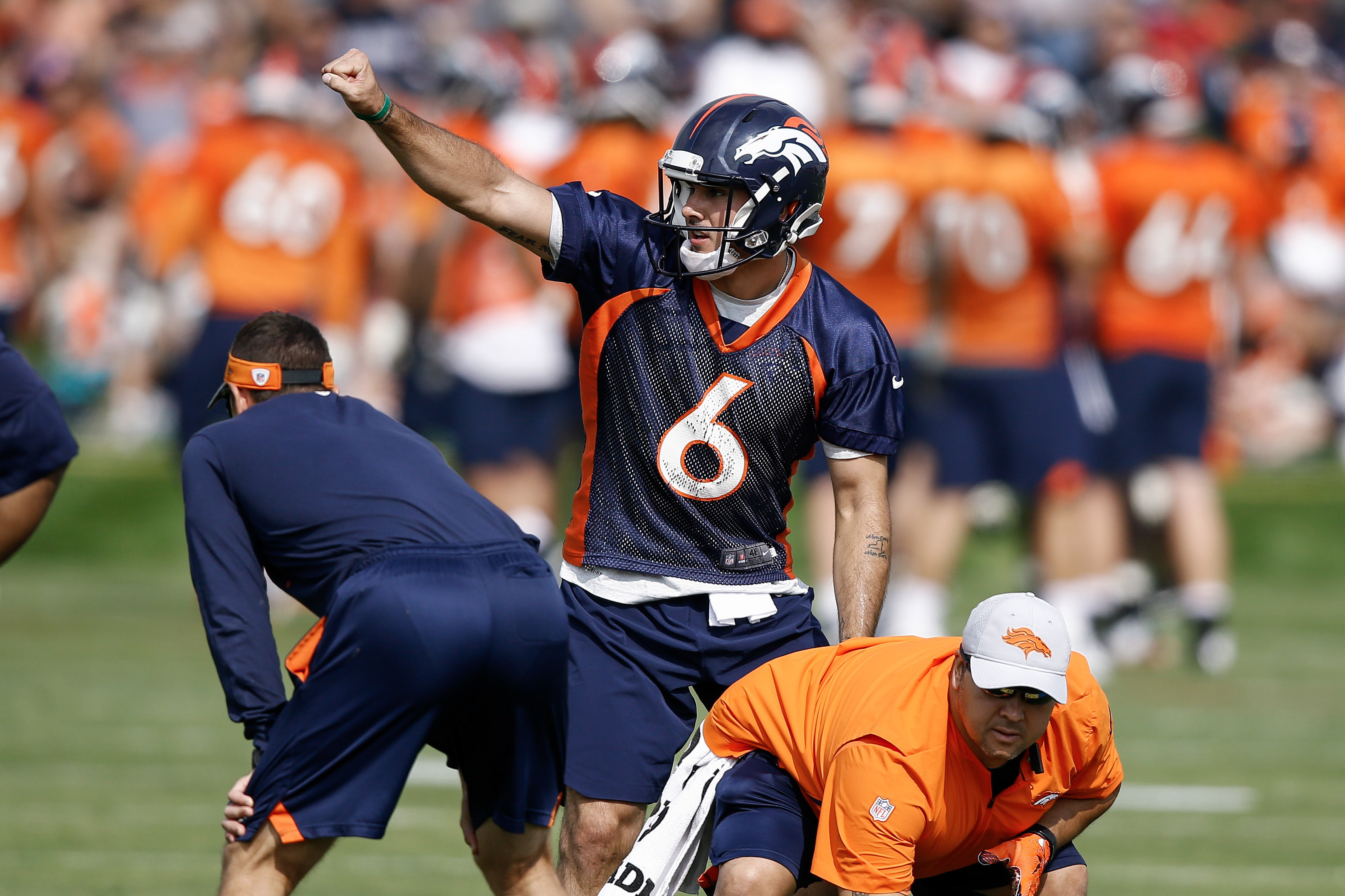 Chad Kelly throws pair of touchdowns in Broncos scrimmage, could get secondstring reps soon