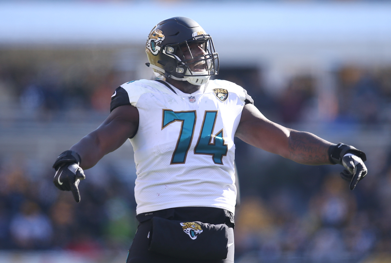 Report Former Alabama OT Cam Robinson out for season