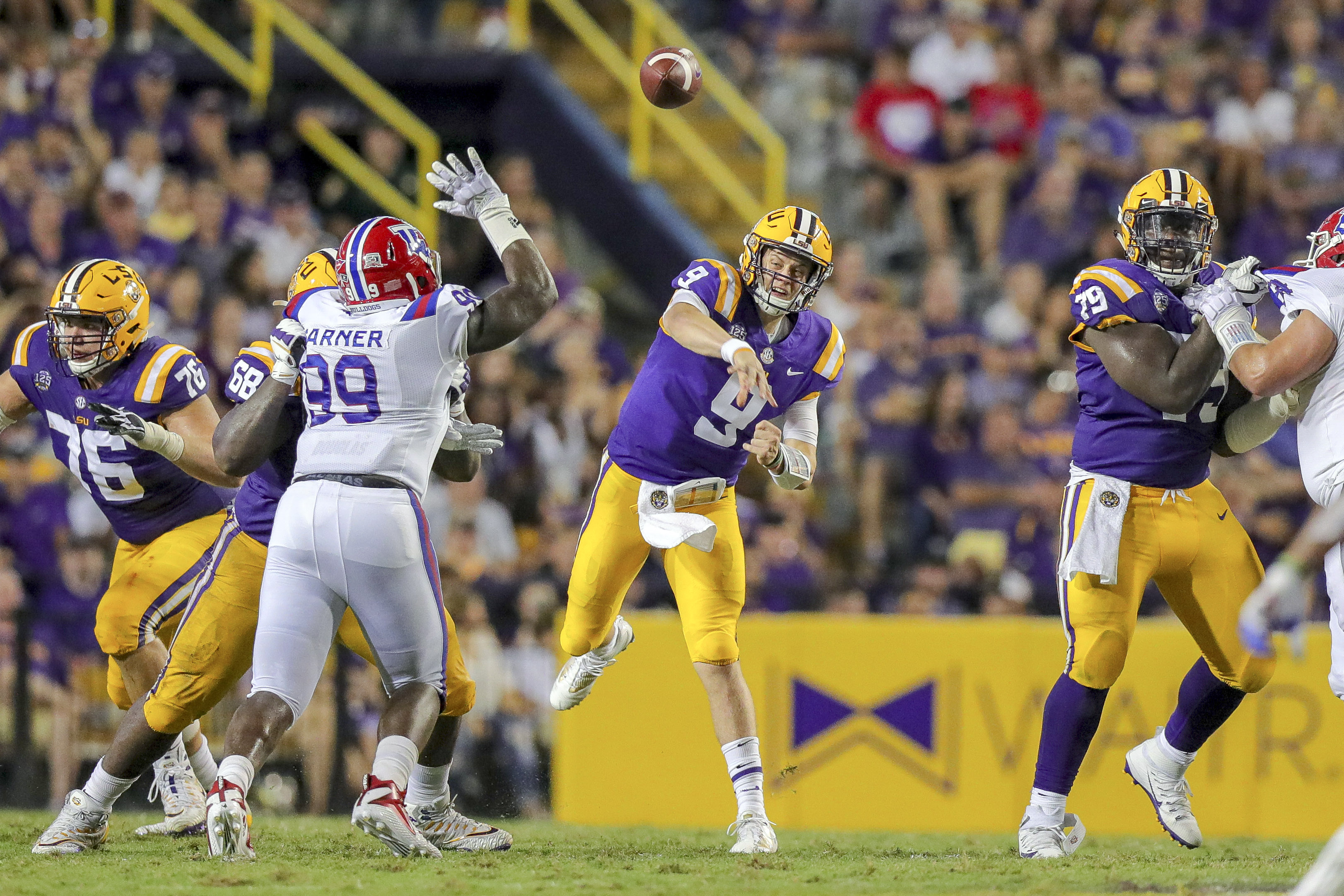 LSU Football Time Is Running Out For Passing Game To Come Together