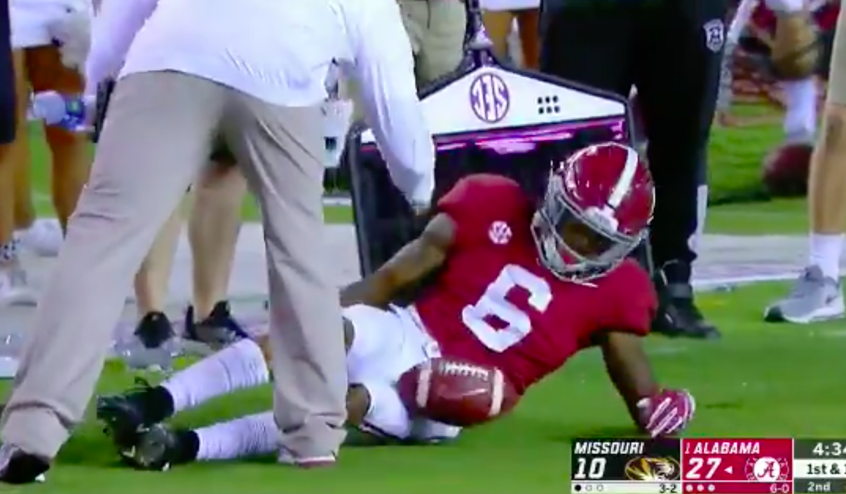 Alabama WR Devonta Smith leaves Missouri game with injury