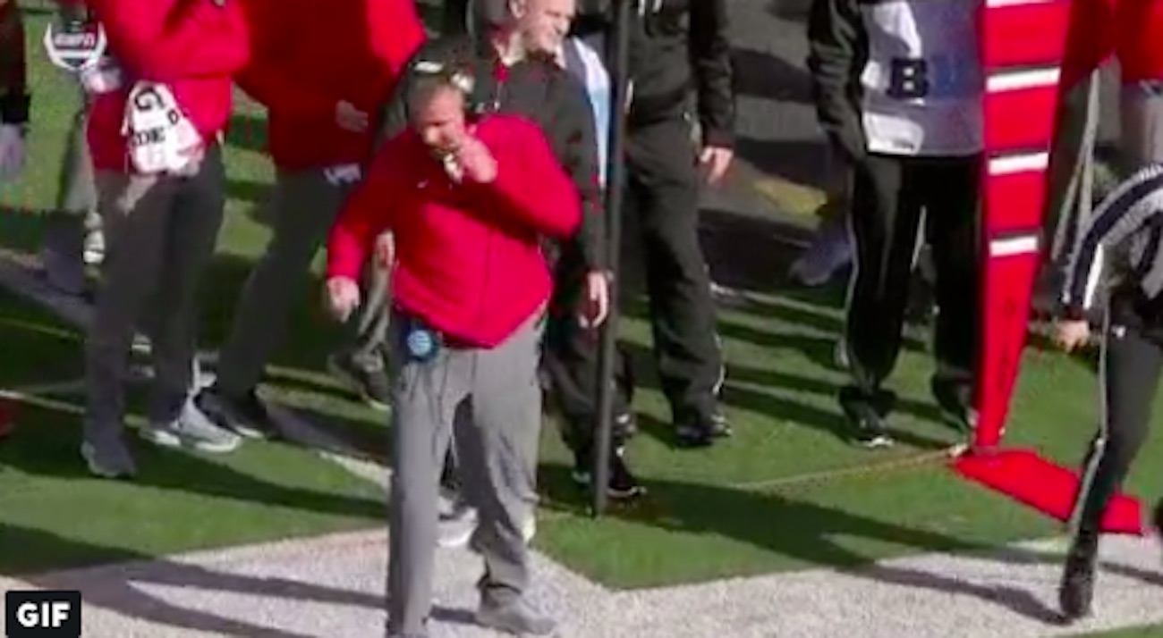WATCH Urban Meyer chucks headset, throws fit after Maryland takes 173
