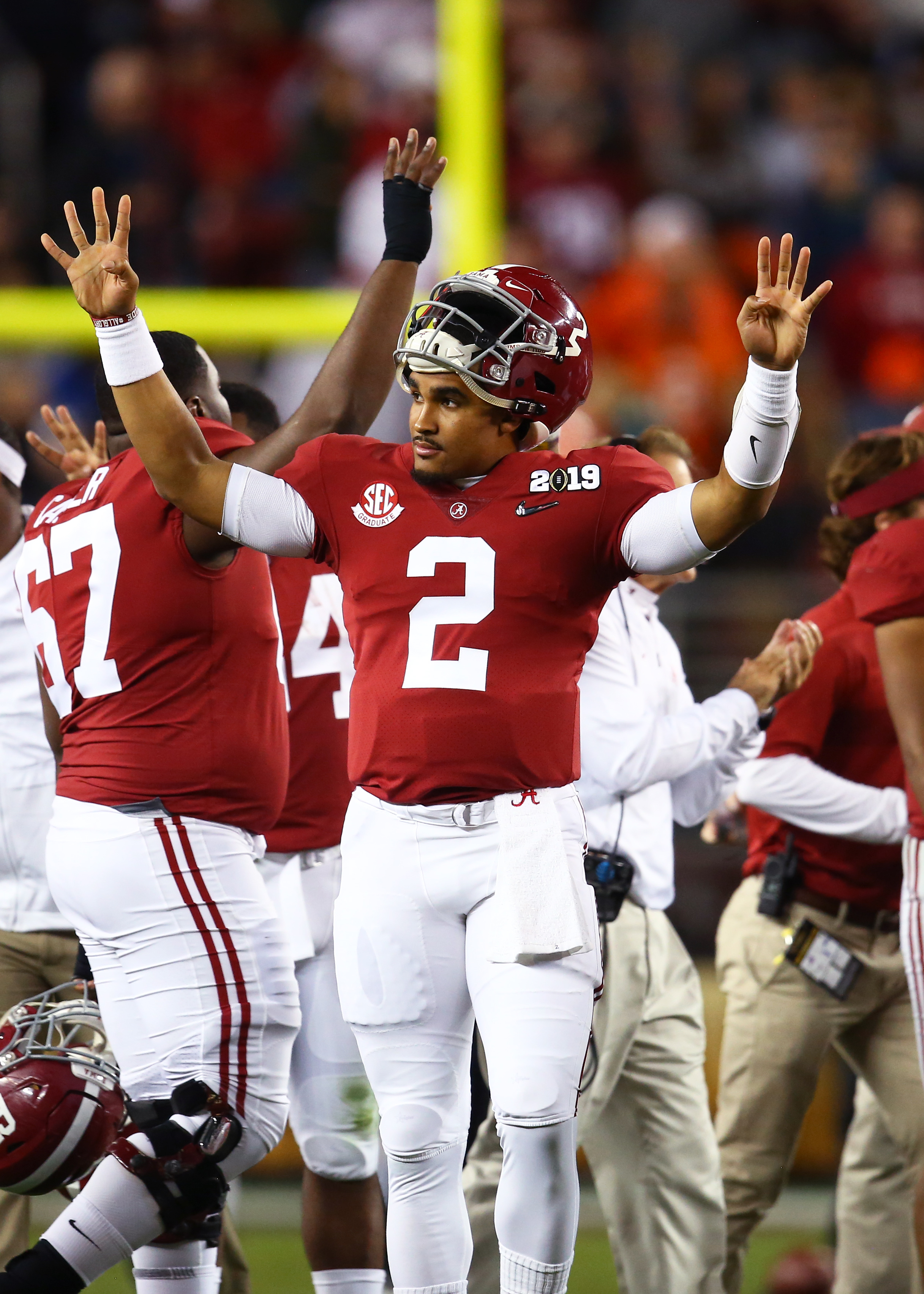 Jalen Hurts announces transfer to Oklahoma