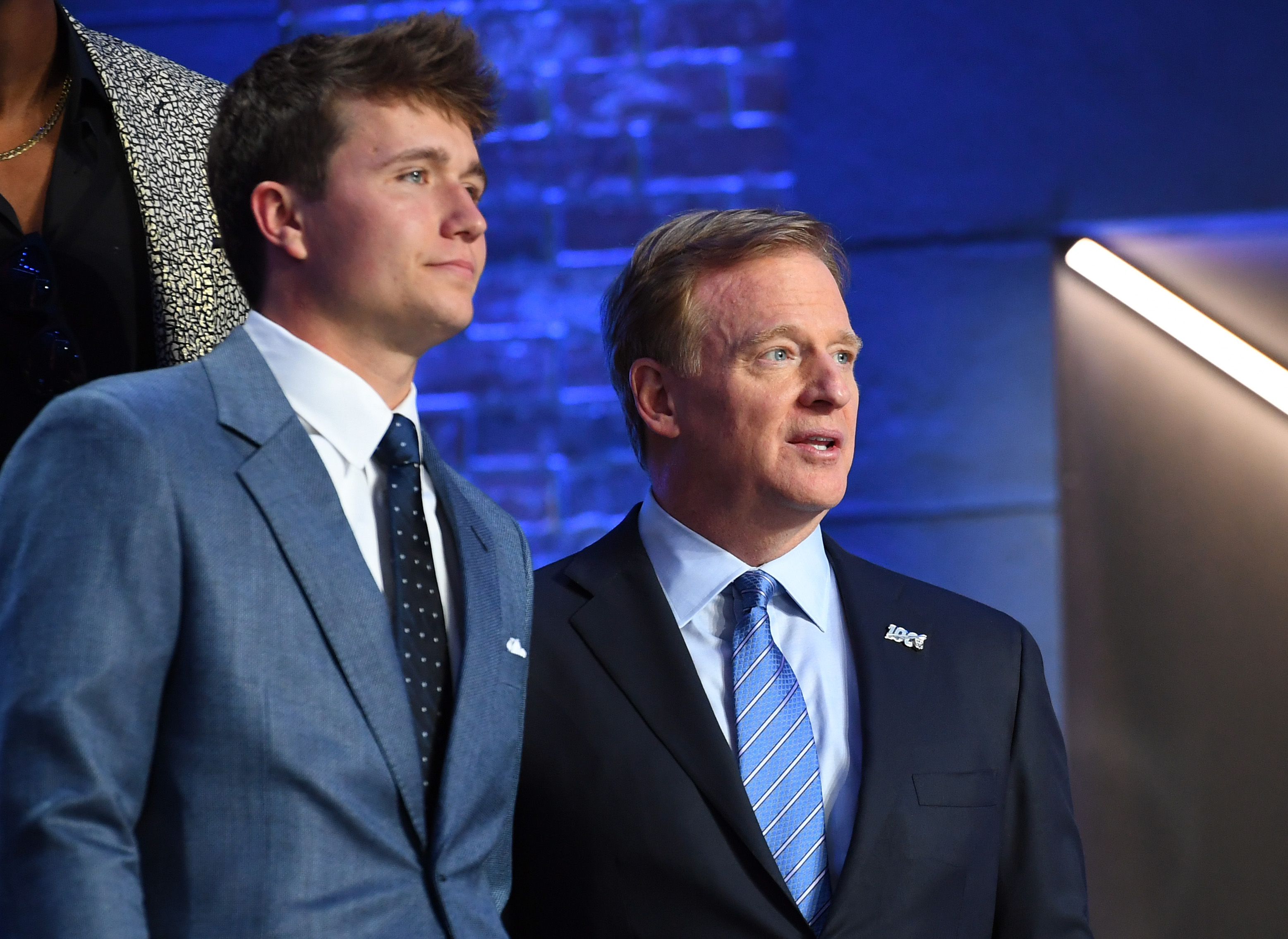 10 best SEC prospects still on the board for Day 2 of NFL Draft