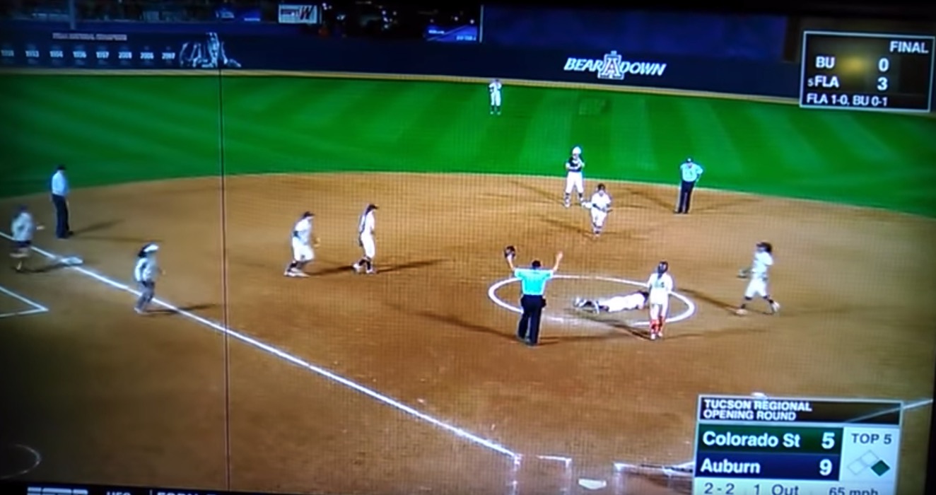 Auburn softball pitcher carted off field after taking line drive to face (Updated)