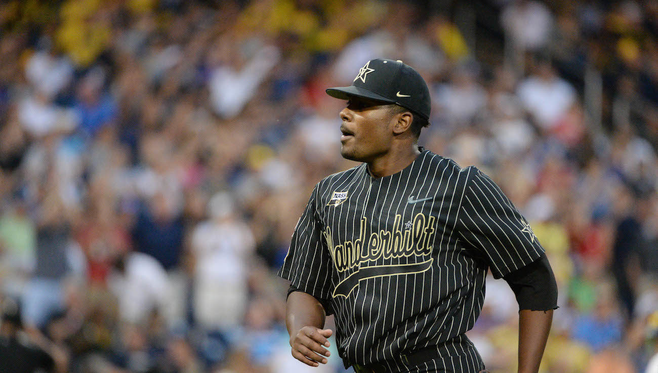 kumar-rocker-reportedly-receives-massive-signing-bonus-from-new-york-mets-above-slot-value