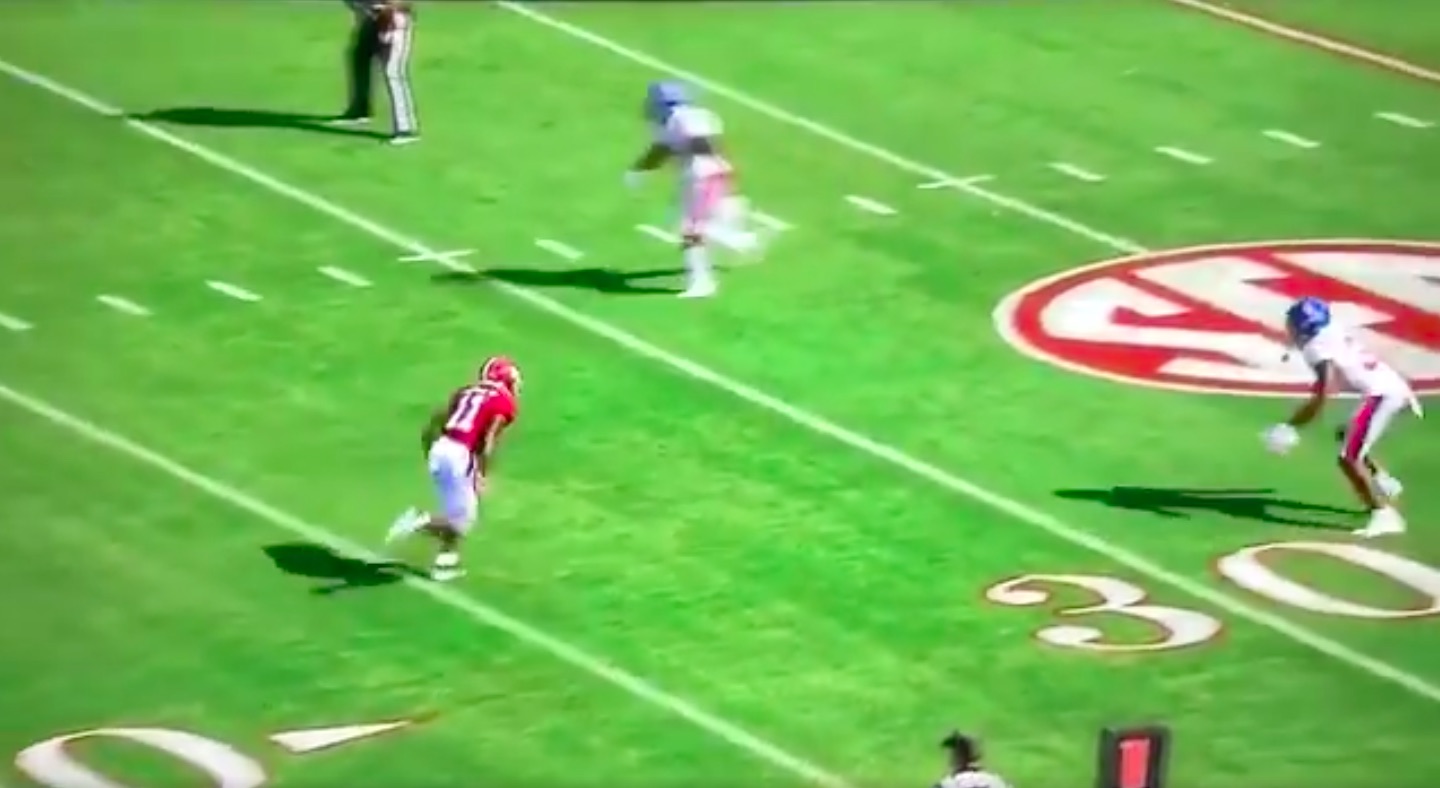 Henry Ruggs injury Tide's WR leaves field after noncontact injury