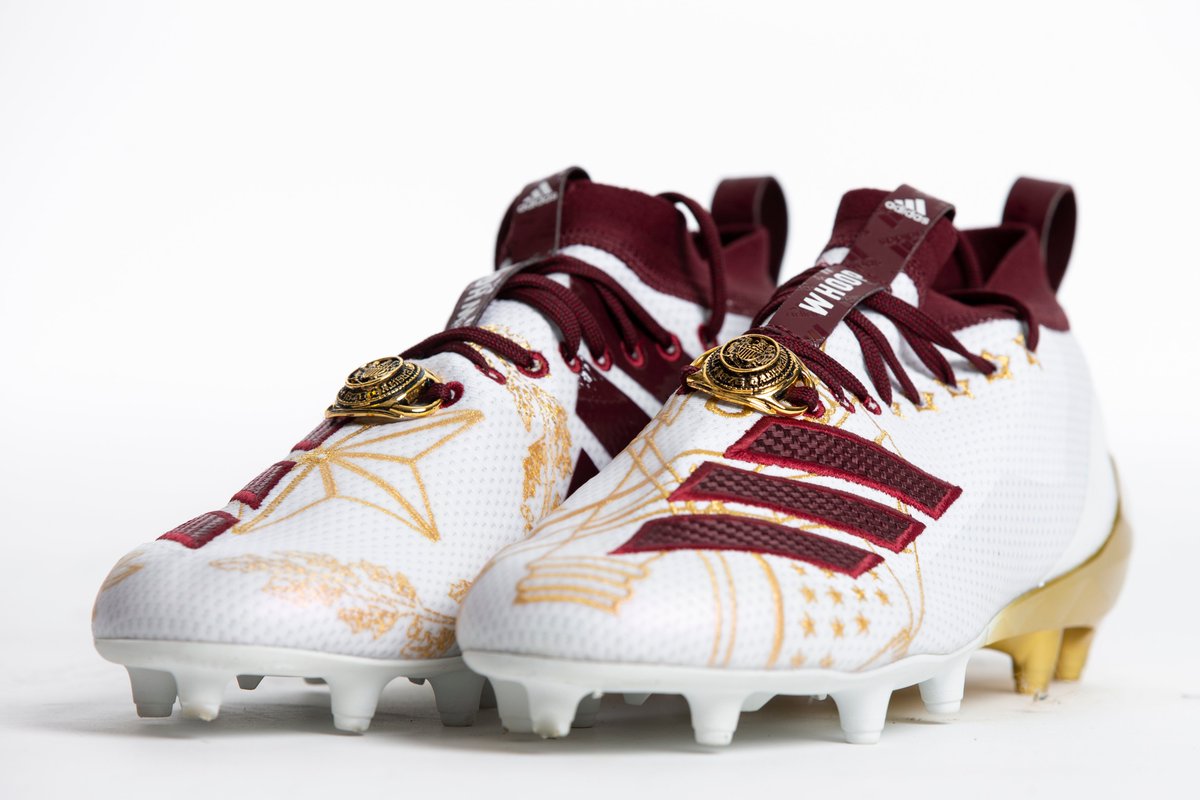 Texas Au0026M reveals special 'Aggie Ring' cleats for UTSA game