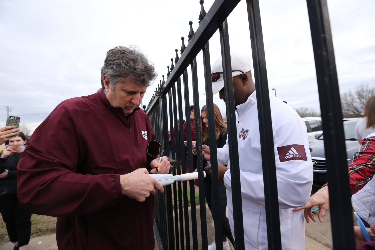 Mississippi State provides Mike Leach with impressive assistant salary