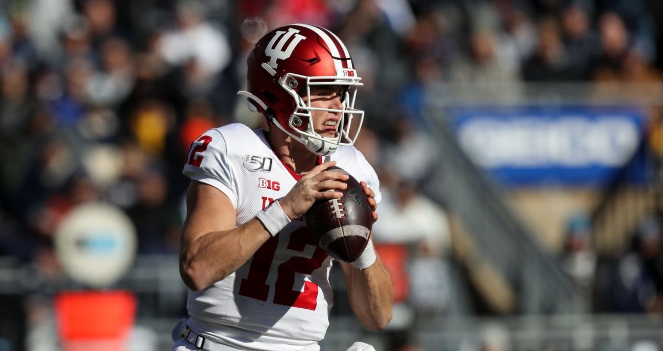 Gator Bowl trivia Indiana QB named after Tennessee football legend