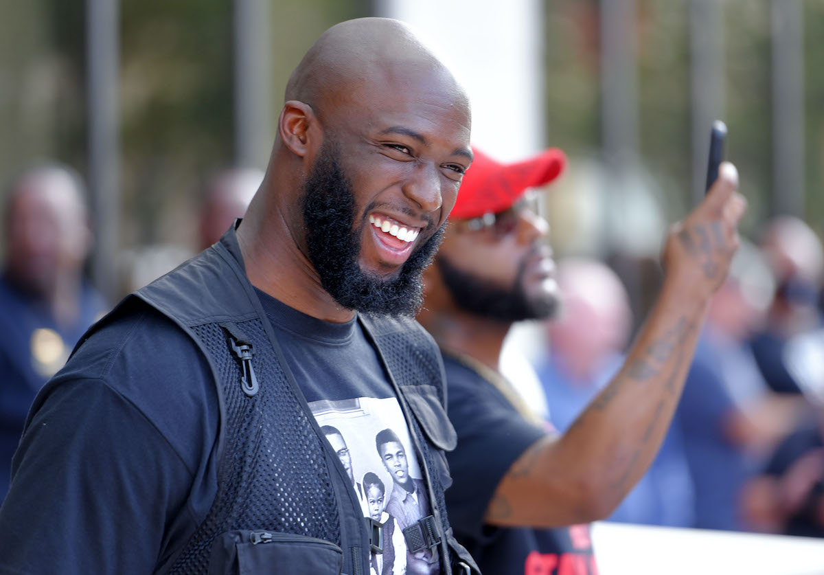 Leonard posts amazing video to celebrate his signing with